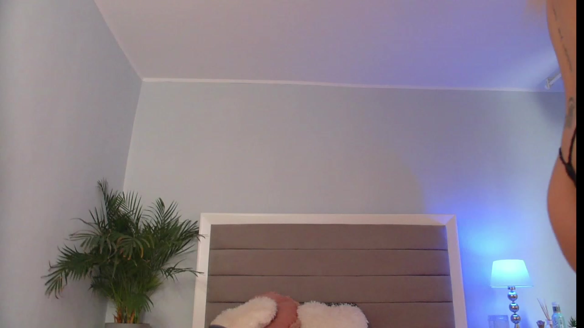 Gallery image thumbnail from MyaKira's myfreecams stream on, 07/31/2023, 17:17 image 8 of 20