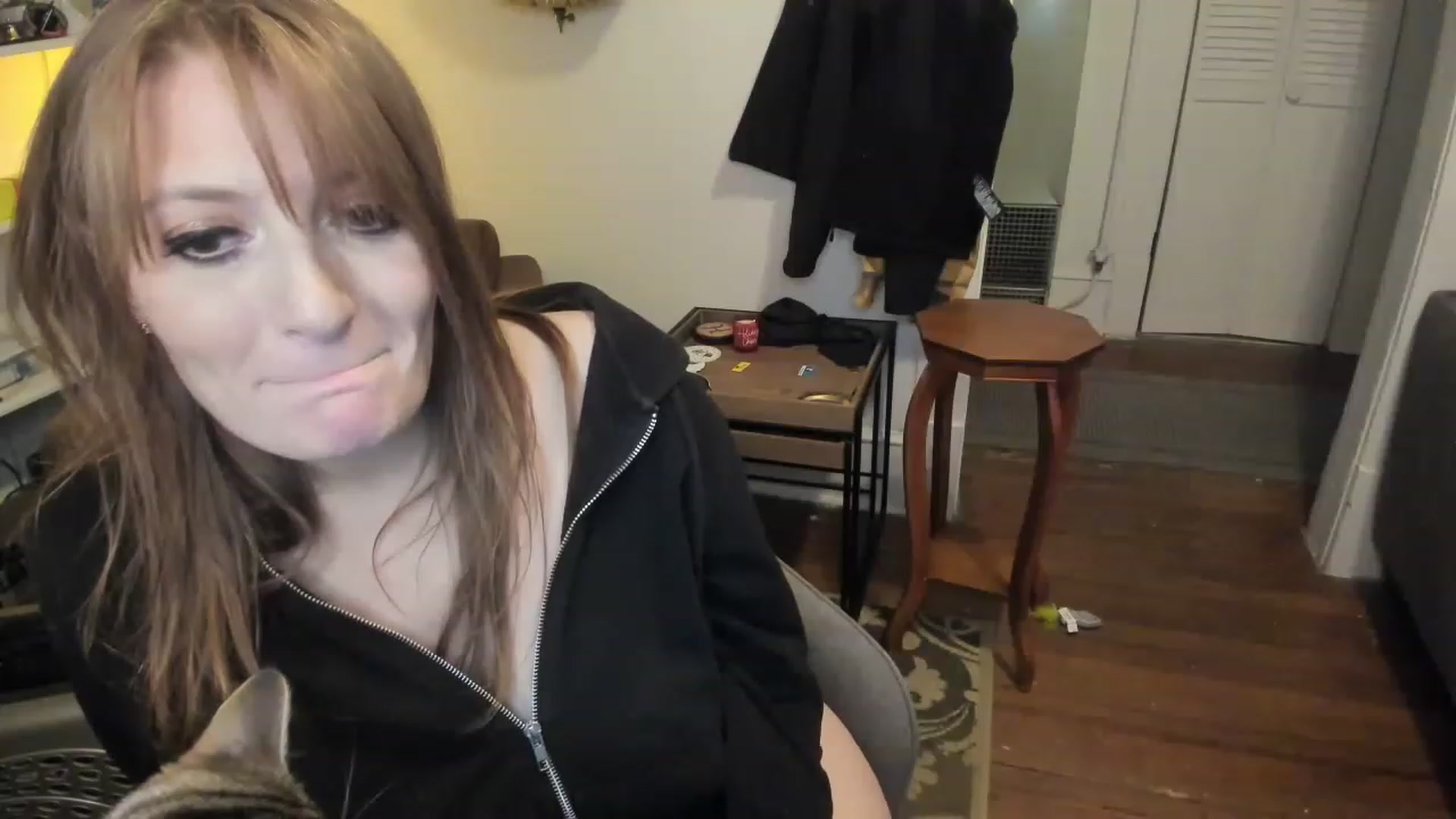 Gallery image thumbnail from Mya_Heart's myfreecams stream on, 11/24/2022, 07:01 image 18 of 20