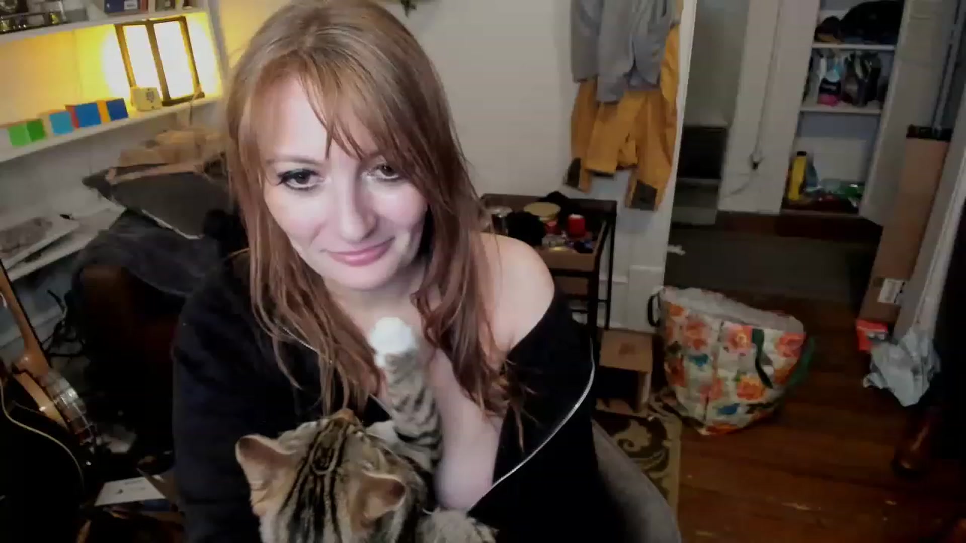 Gallery image thumbnail from Mya_Heart's myfreecams stream on, 12/27/2022, 08:36 image 10 of 20