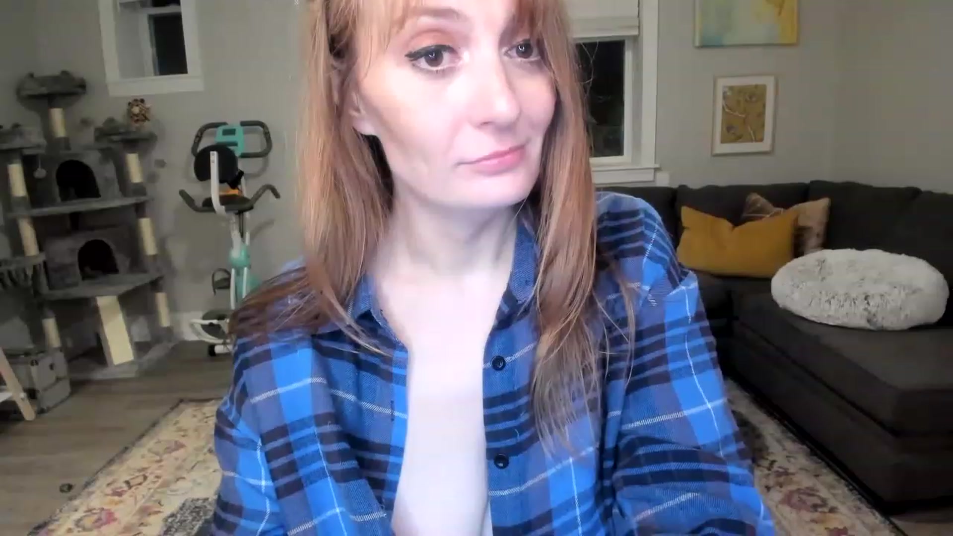 Gallery image thumbnail from Mya_Heart's myfreecams stream on, 08/23/2023, 08:04 image 9 of 20