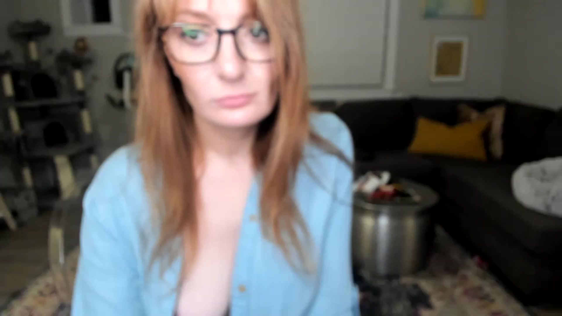 Gallery image thumbnail from Mya_Heart's myfreecams stream on, 08/25/2023, 05:30 image 11 of 20