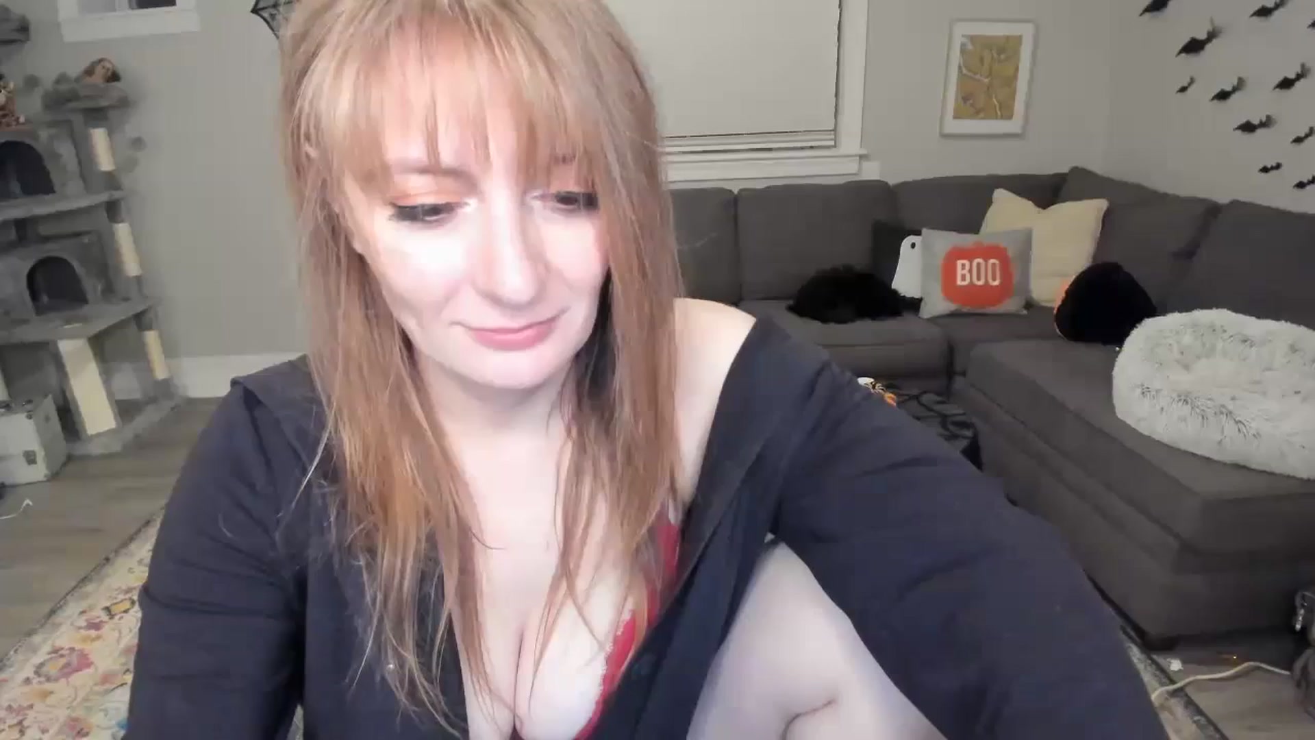 Gallery image thumbnail from Mya_Heart's myfreecams stream on, 11/03/2023, 06:46 image 1 of 20