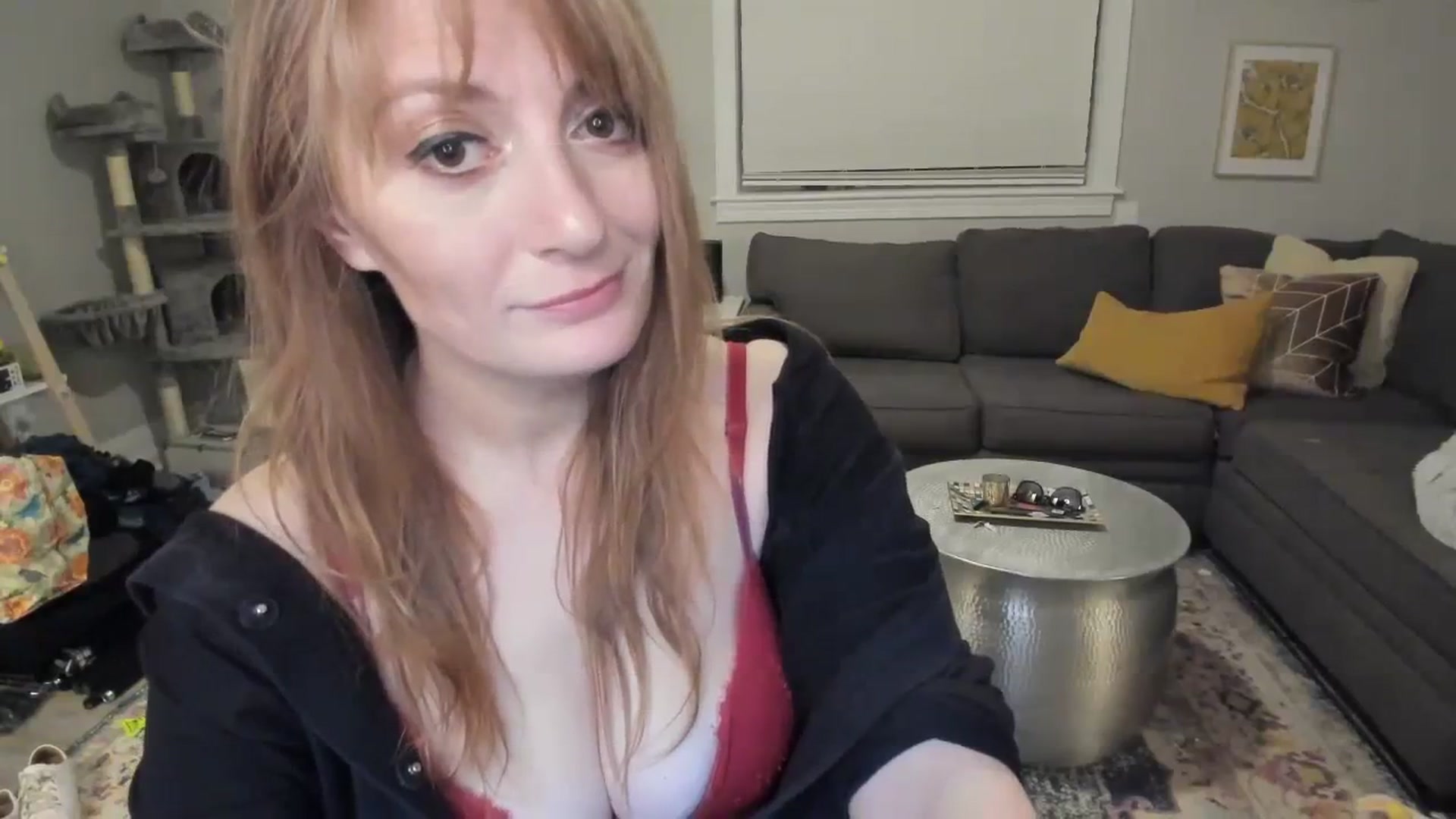 Gallery image thumbnail from Mya_Heart's myfreecams stream on, 11/22/2023, 06:22 image 7 of 20