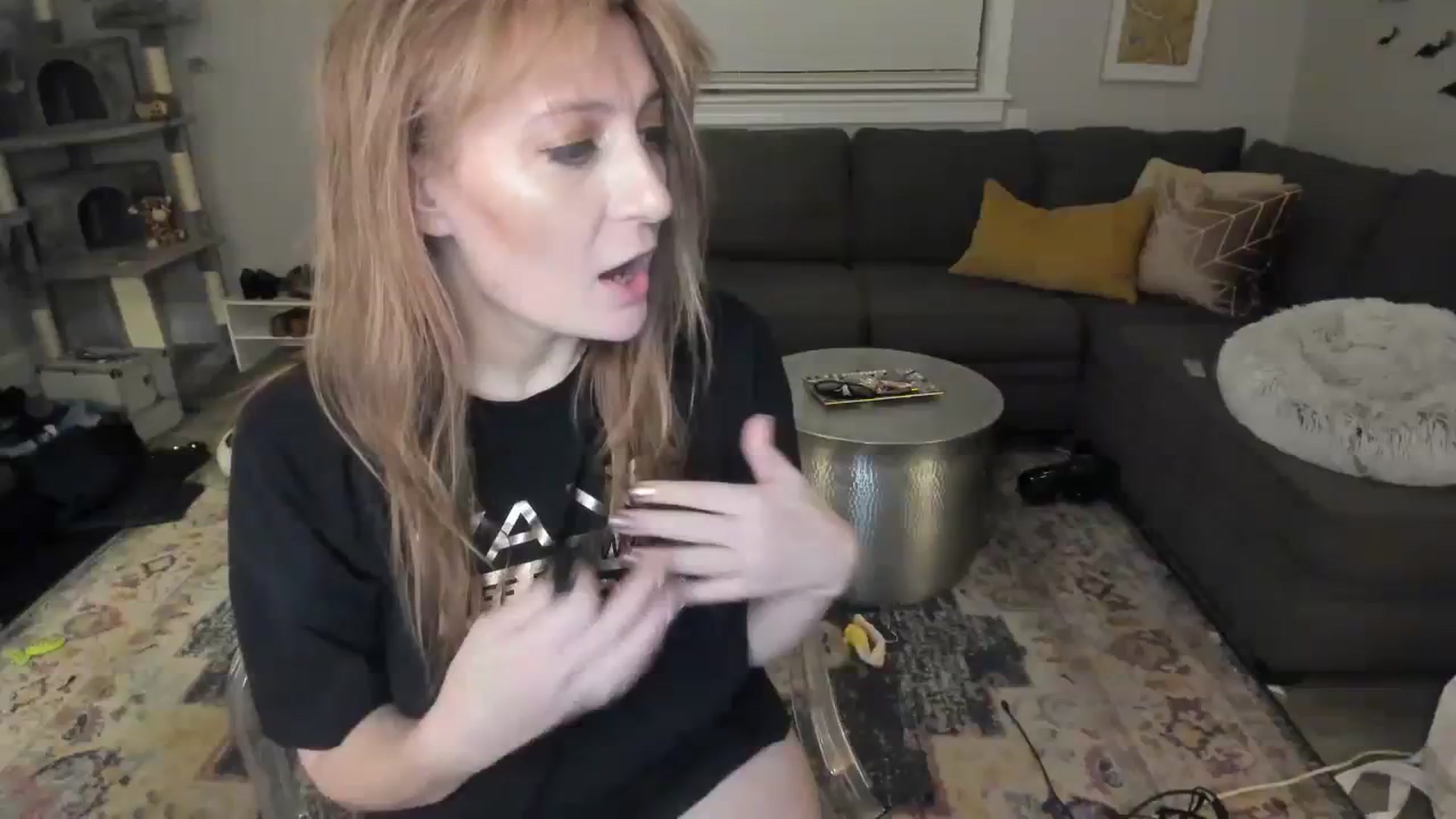Gallery image thumbnail from Mya_Heart's myfreecams stream on, 11/24/2023, 07:49 image 1 of 20