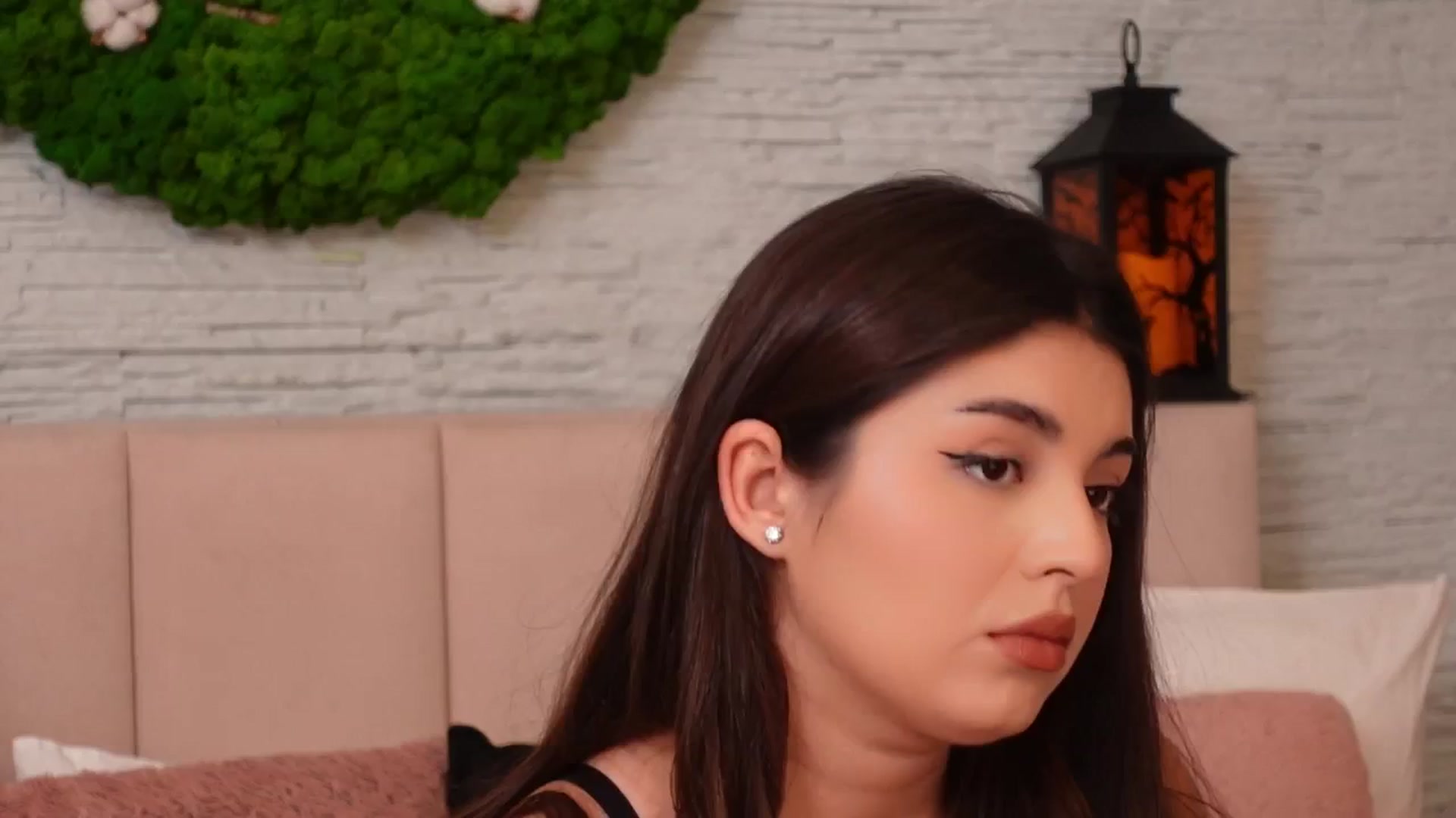 Gallery image thumbnail from MyaaaH's myfreecams stream on, 10/23/2024, 12:19 image 2 of 20