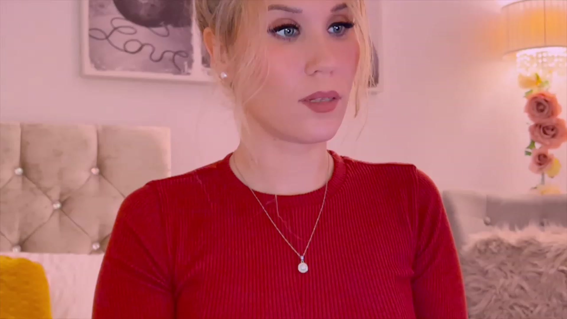 Gallery image thumbnail from Myabeline's myfreecams stream on, 11/20/2022, 22:31 image 6 of 20