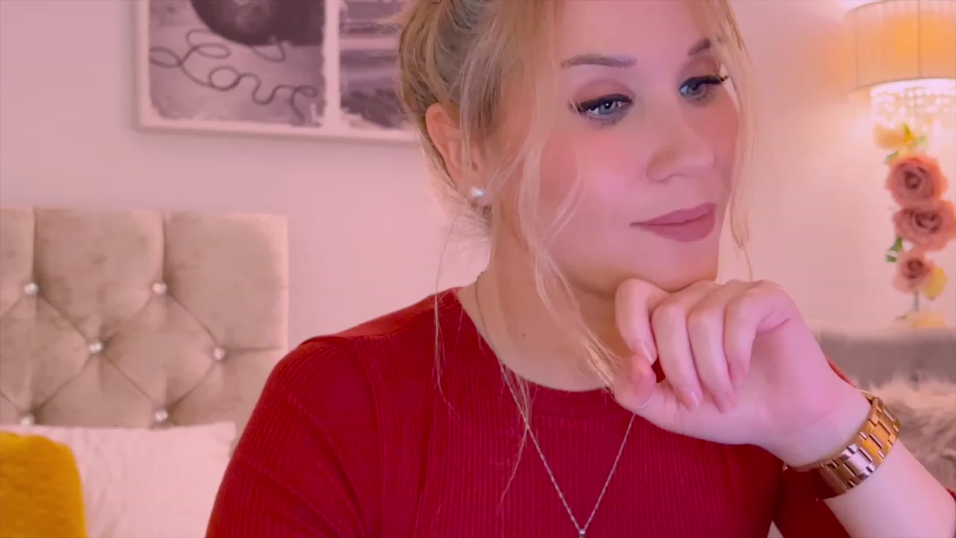 Gallery image thumbnail from Myabeline's myfreecams stream on, 11/20/2022, 22:31 image 4 of 20