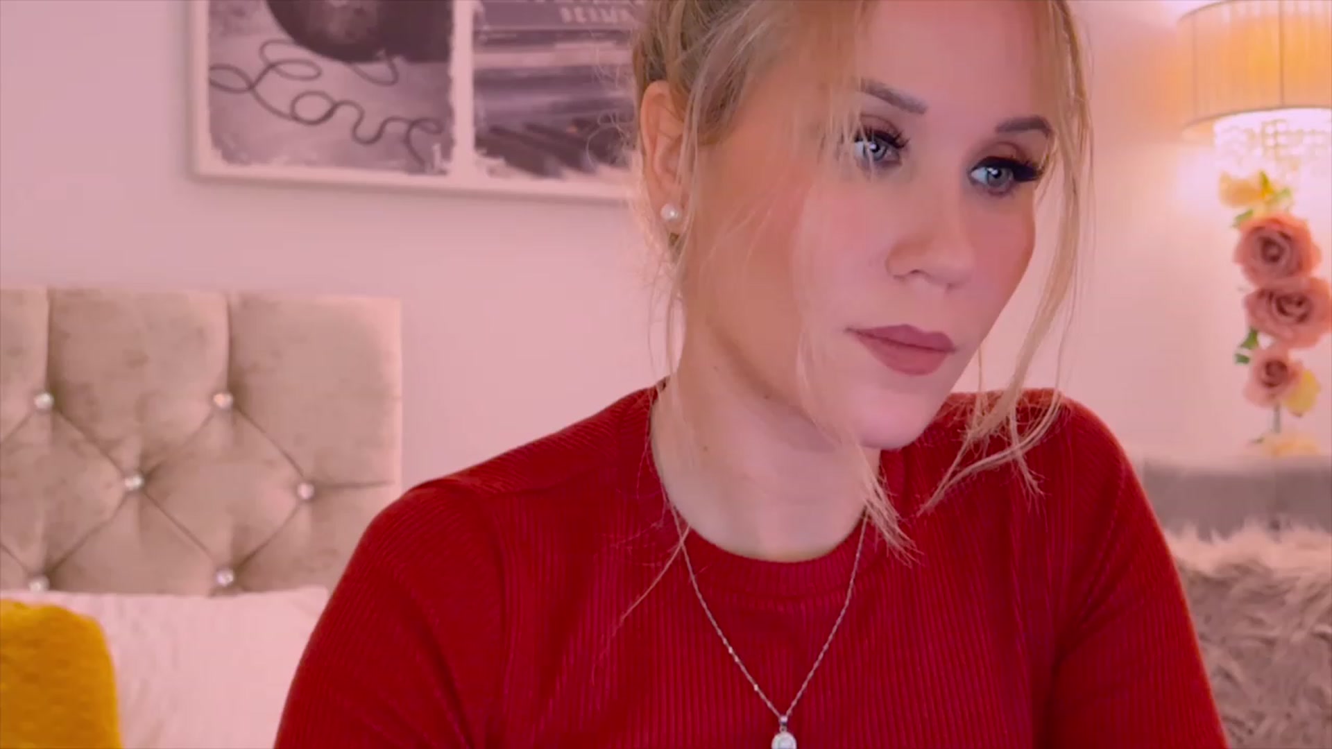 Gallery image thumbnail from Myabeline's myfreecams stream on, 11/20/2022, 22:31 image 18 of 20