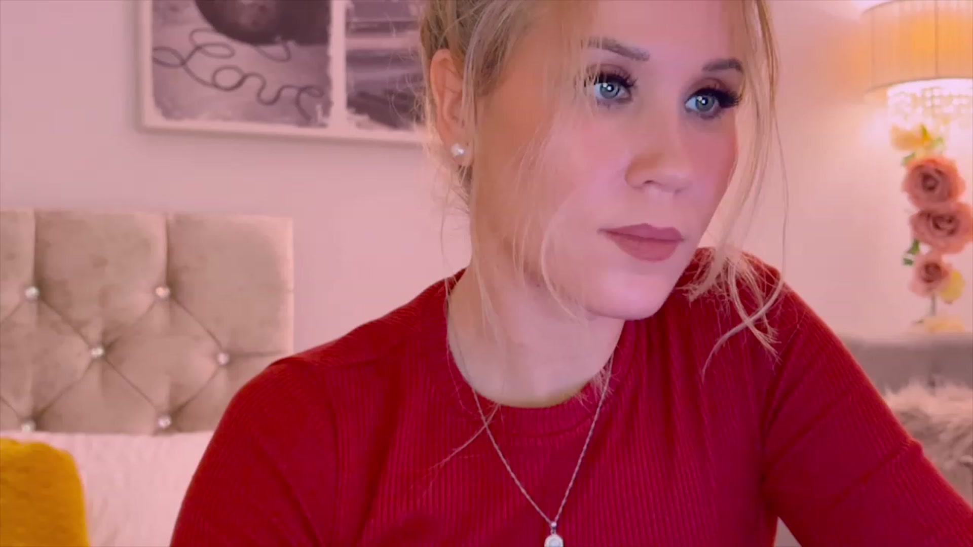 Gallery image thumbnail from Myabeline's myfreecams stream on, 11/20/2022, 23:04 image 14 of 20