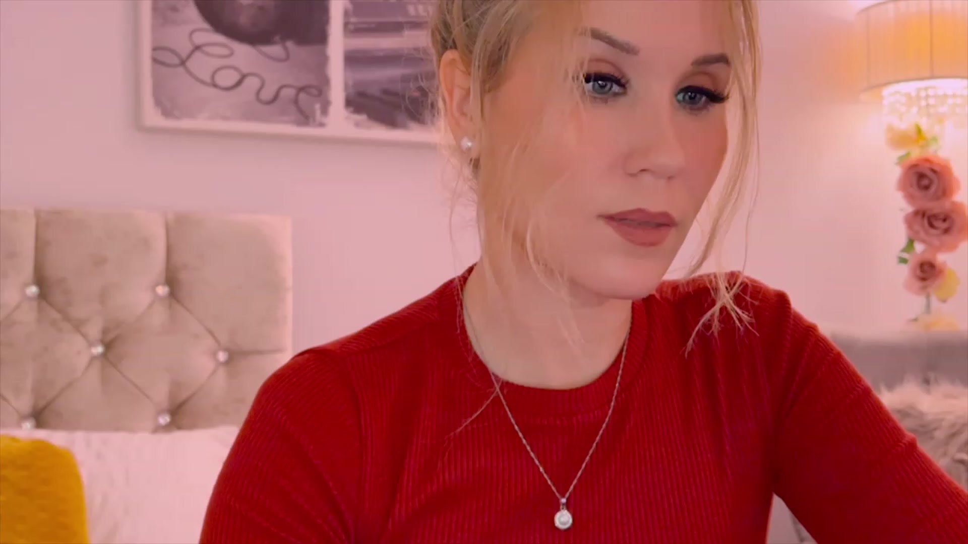 Gallery image thumbnail from Myabeline's myfreecams stream on, 11/20/2022, 23:04 image 20 of 20