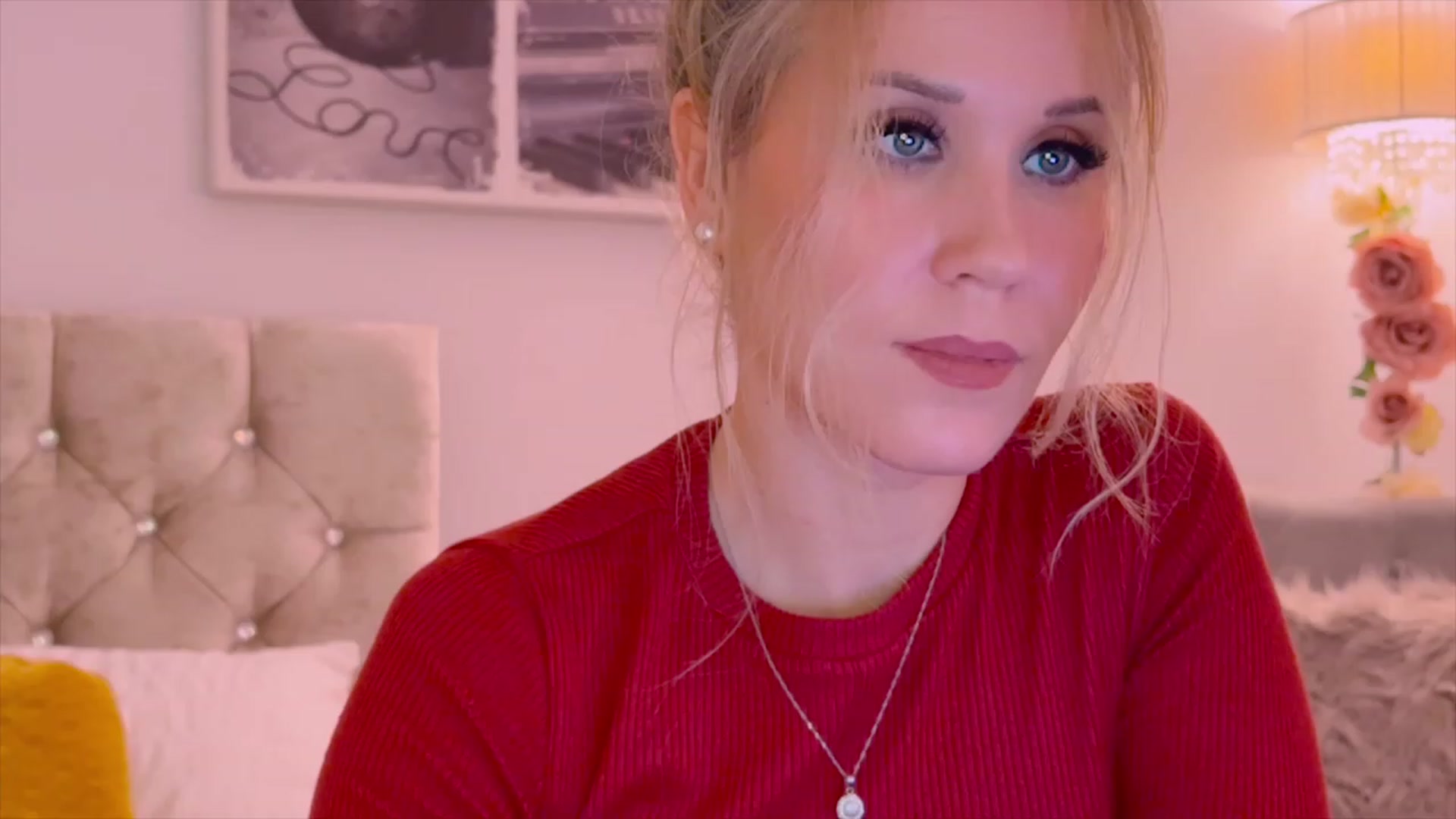 Gallery image thumbnail from Myabeline's myfreecams stream on, 11/20/2022, 23:04 image 17 of 20