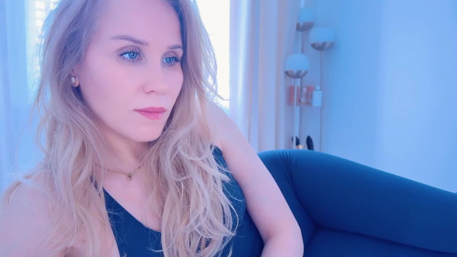 Gallery image thumbnail from Myassistant's myfreecams stream on, 04/22/2025, 16:06 image 1 of 20