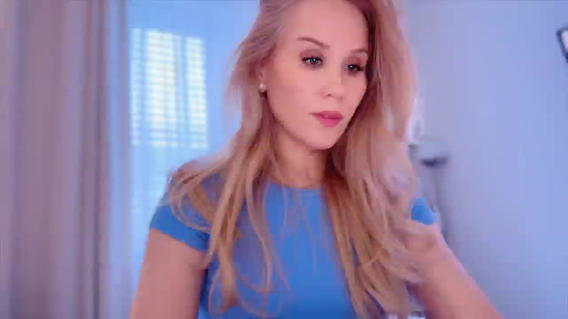 Gallery image thumbnail from Myassistant's myfreecams stream on, 04/26/2025, 19:03 image 2 of 20