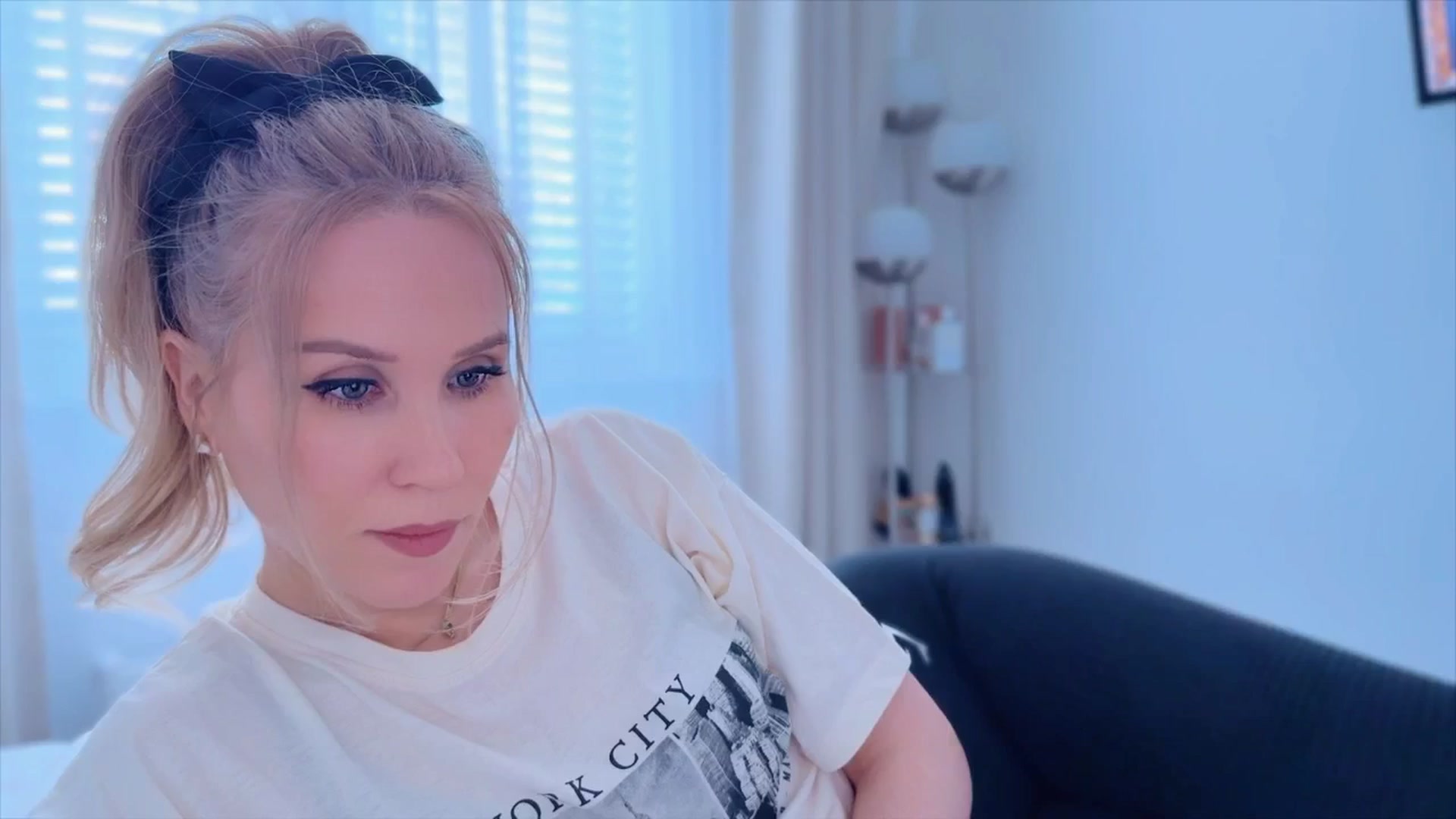 Gallery image thumbnail from Myassistant's myfreecams stream on, 04/29/2025, 13:02 image 5 of 20