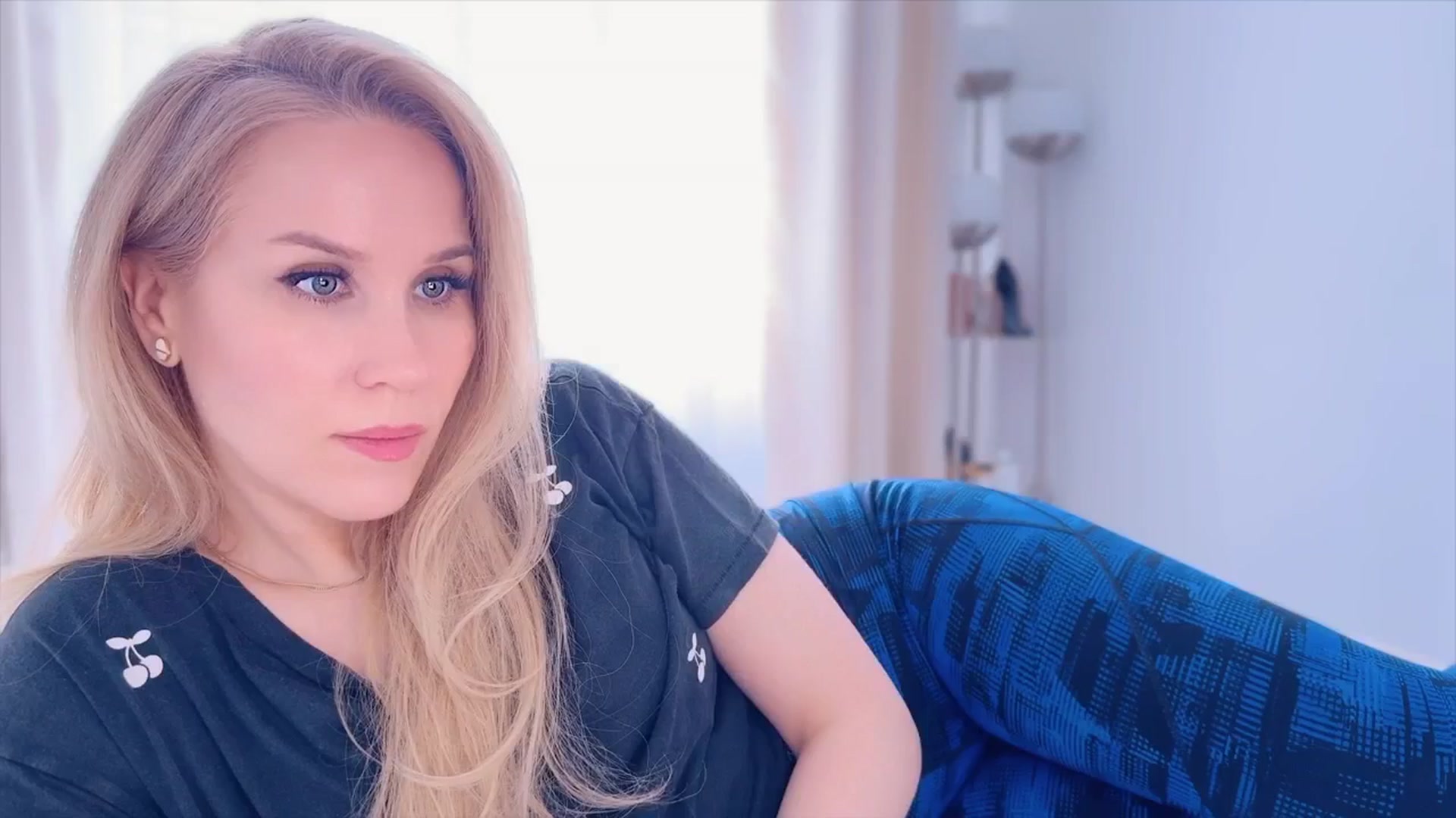 Gallery image thumbnail from Myassistant's myfreecams stream on, 05/30/2025, 15:35 image 20 of 20