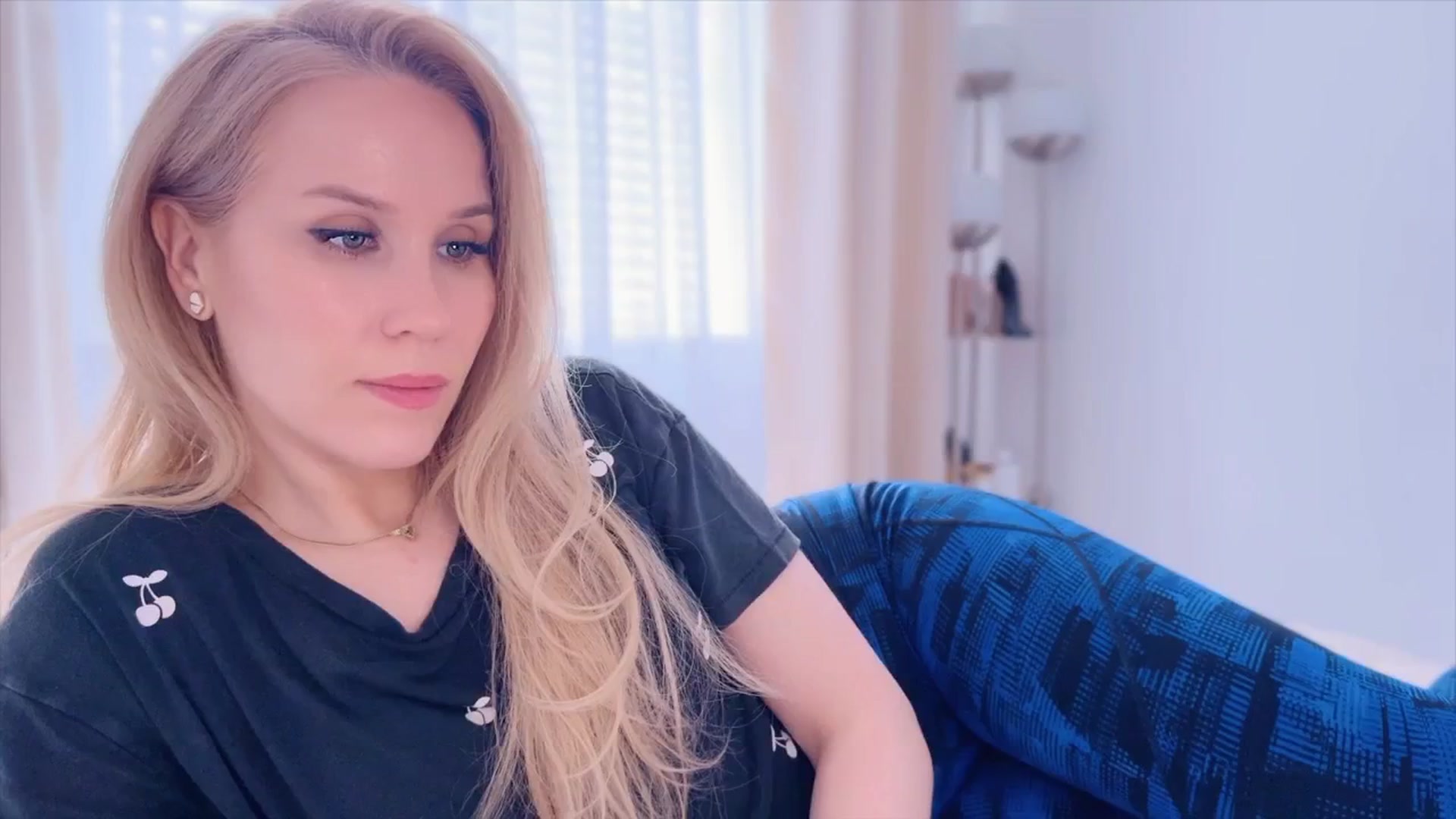 Gallery image thumbnail from Myassistant's myfreecams stream on, 05/30/2025, 15:35 image 12 of 20