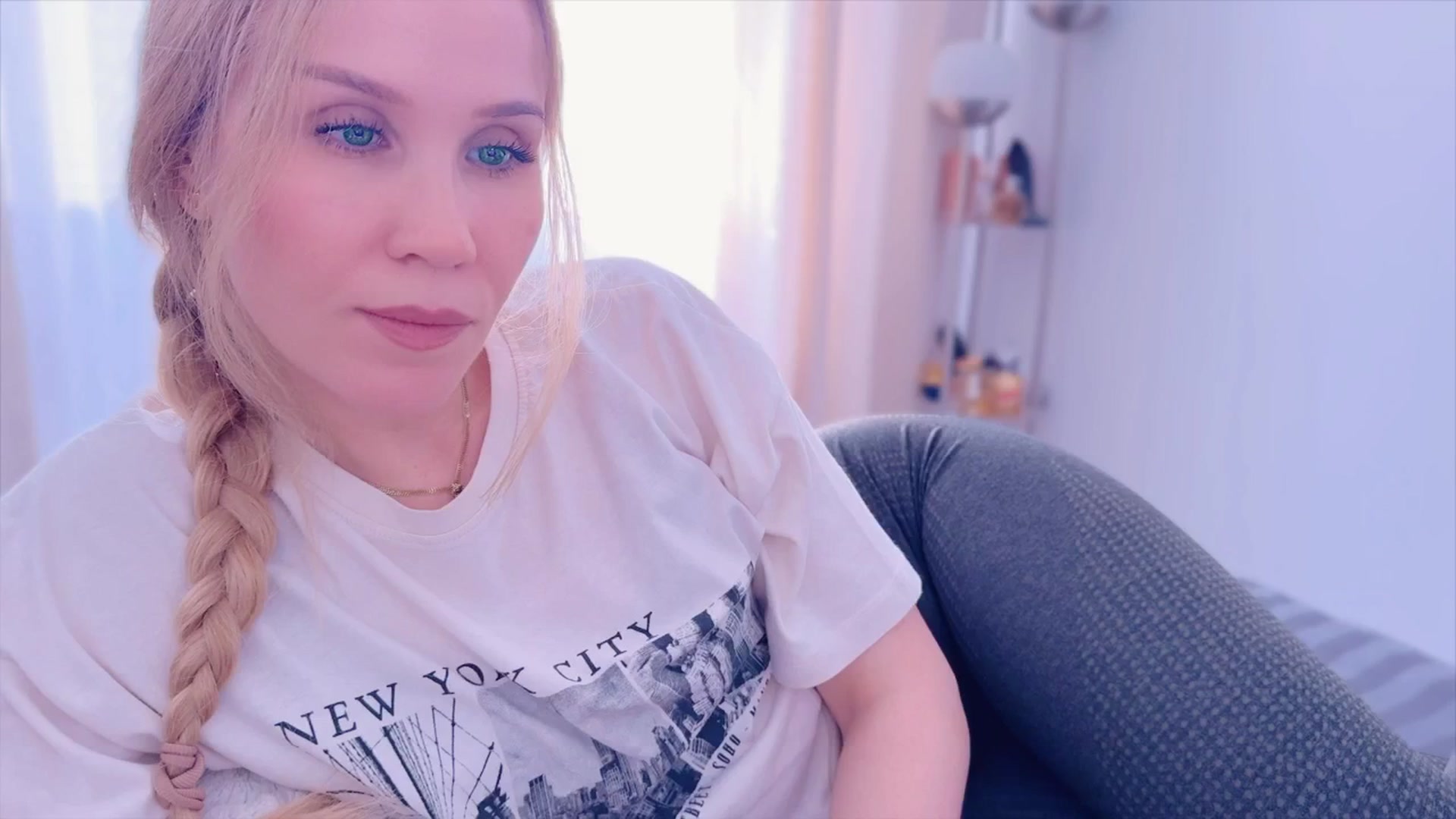 Gallery image thumbnail from Myassistant's myfreecams stream on, 06/11/2025, 15:37 image 20 of 20