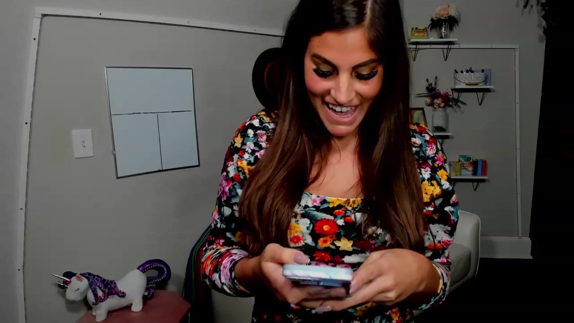 Gallery image thumbnail from MylaBanks's myfreecams stream on, 11/10/2023, 03:45 image 1 of 20