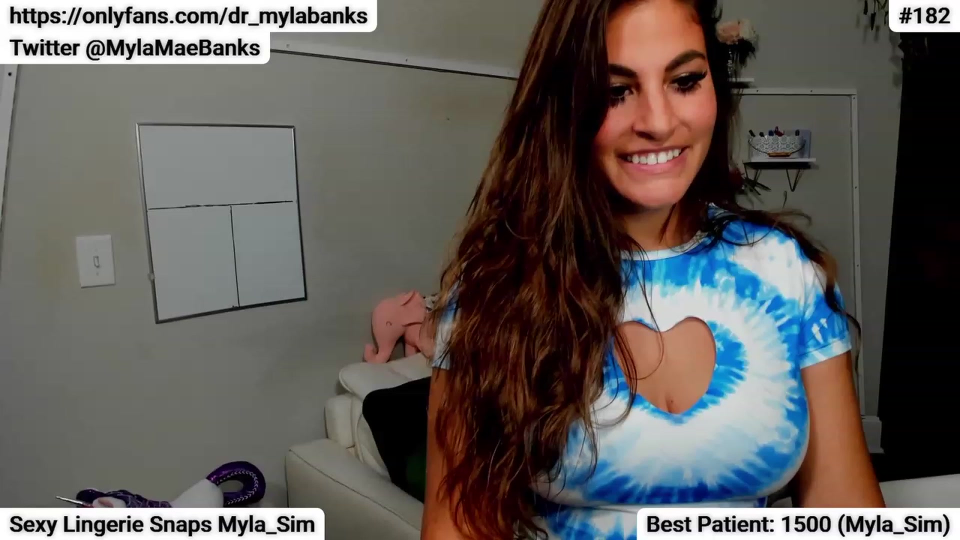 Gallery image thumbnail from MylaBanks's myfreecams stream on, 11/17/2023, 06:31 image 6 of 20