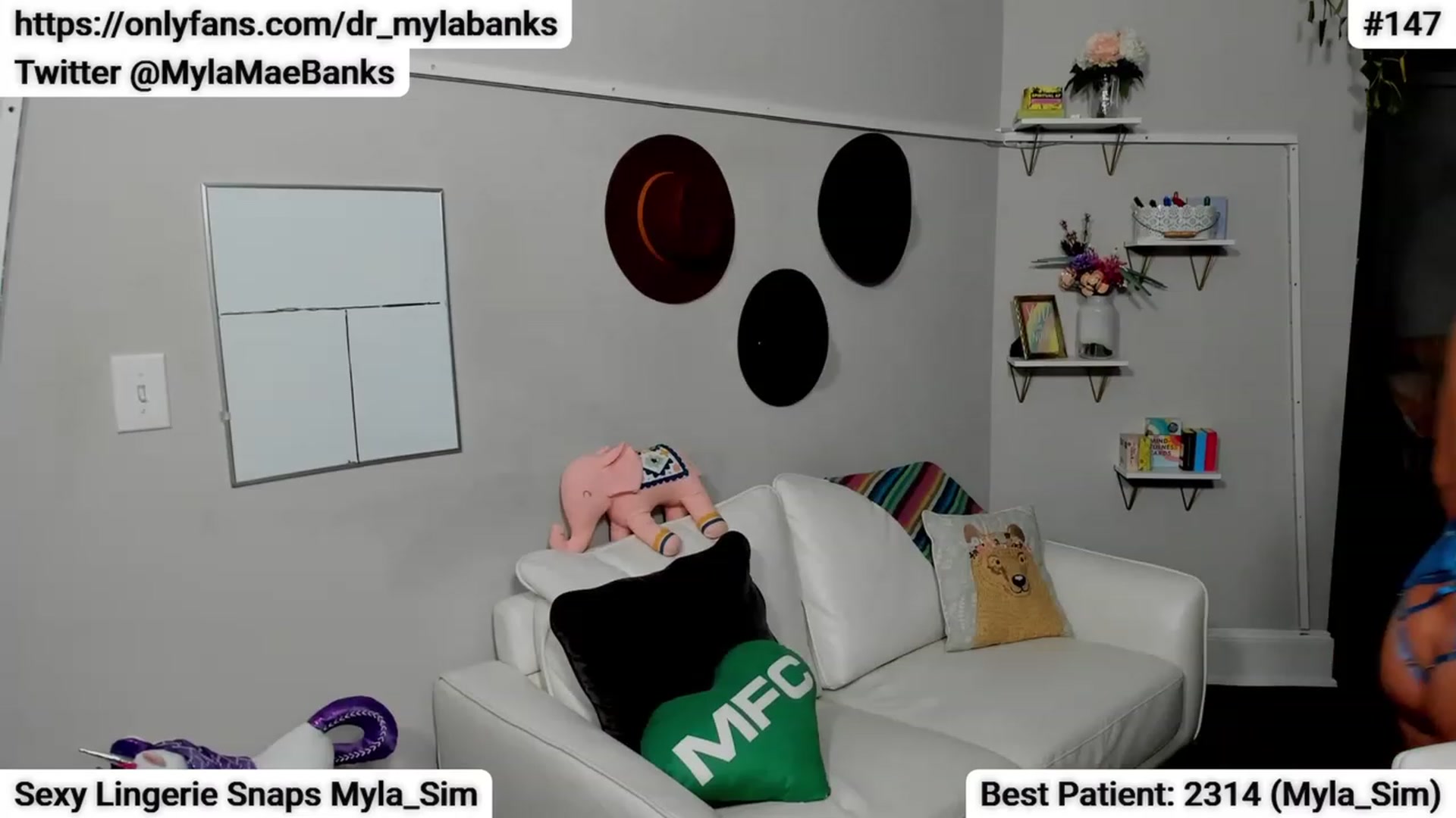 Gallery image thumbnail from MylaBanks's myfreecams stream on, 11/17/2023, 08:45 image 17 of 20