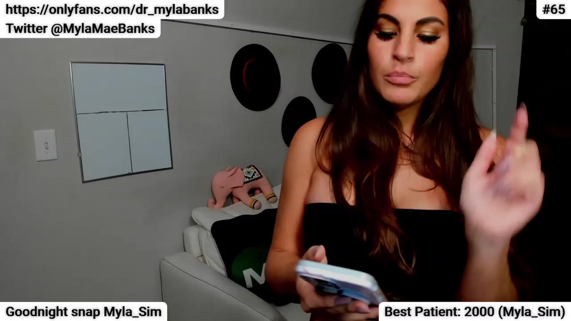 Gallery image thumbnail from MylaBanks's myfreecams stream on, 11/25/2023, 05:27 image 6 of 20