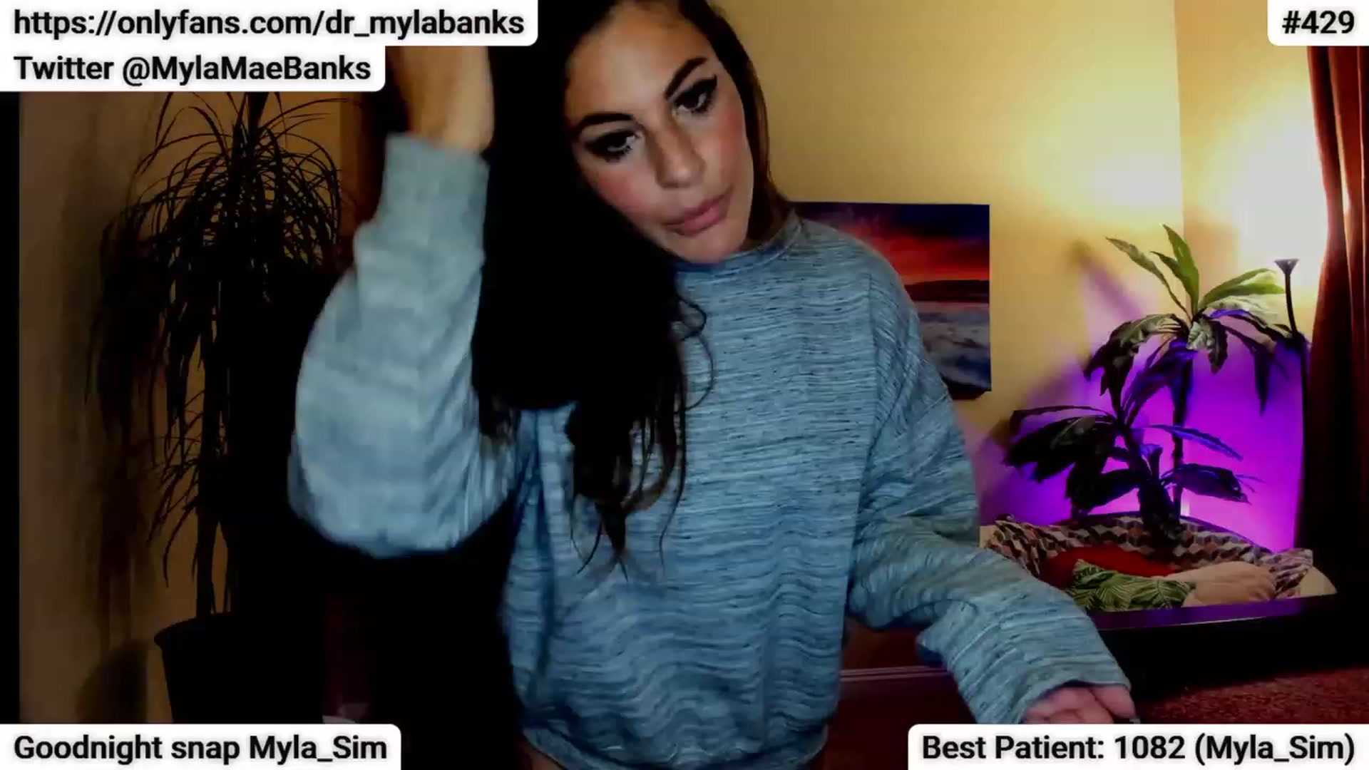 Gallery image thumbnail from MylaBanks's myfreecams stream on, 12/14/2023, 08:59 image 19 of 20