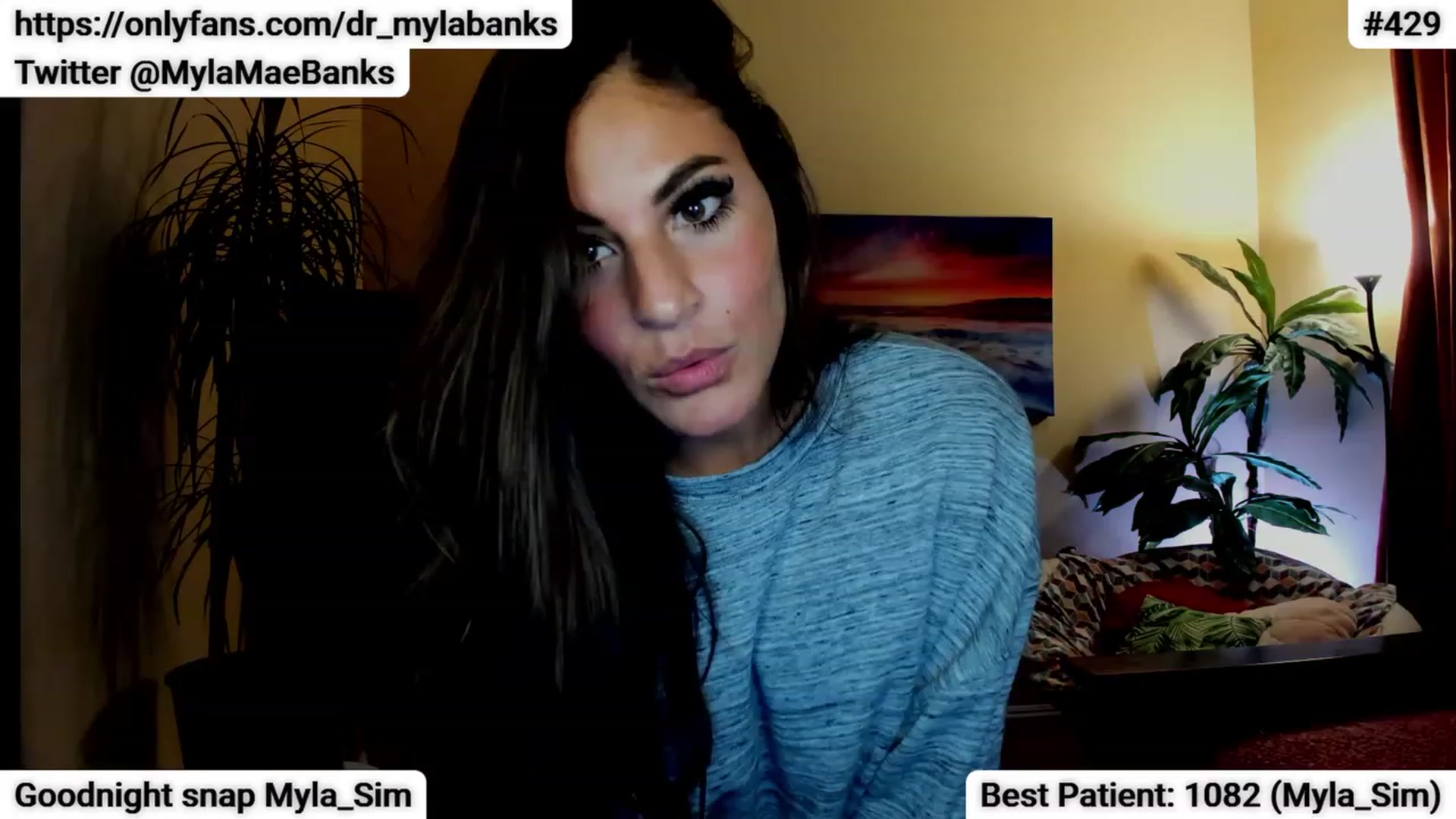Gallery image thumbnail from MylaBanks's myfreecams stream on, 12/14/2023, 08:59 image 17 of 20