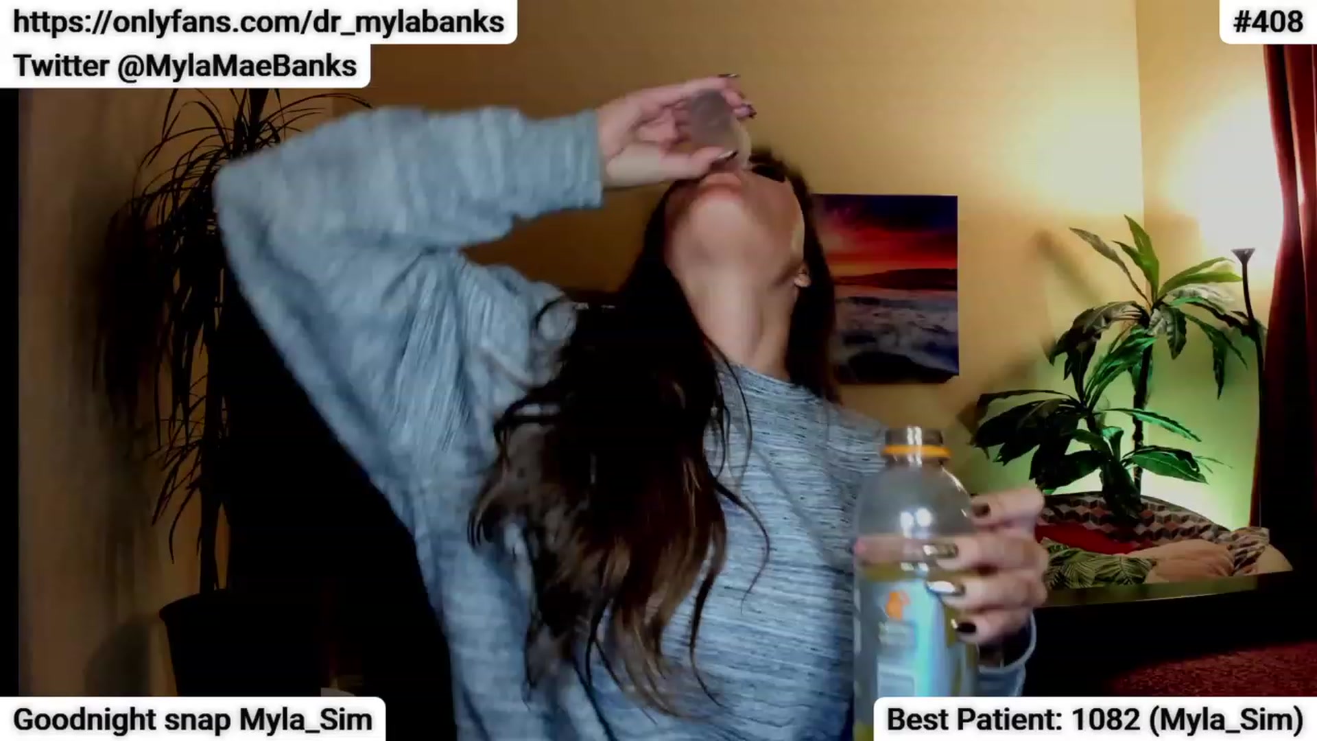Gallery image thumbnail from MylaBanks's myfreecams stream on, 12/14/2023, 10:16 image 10 of 20