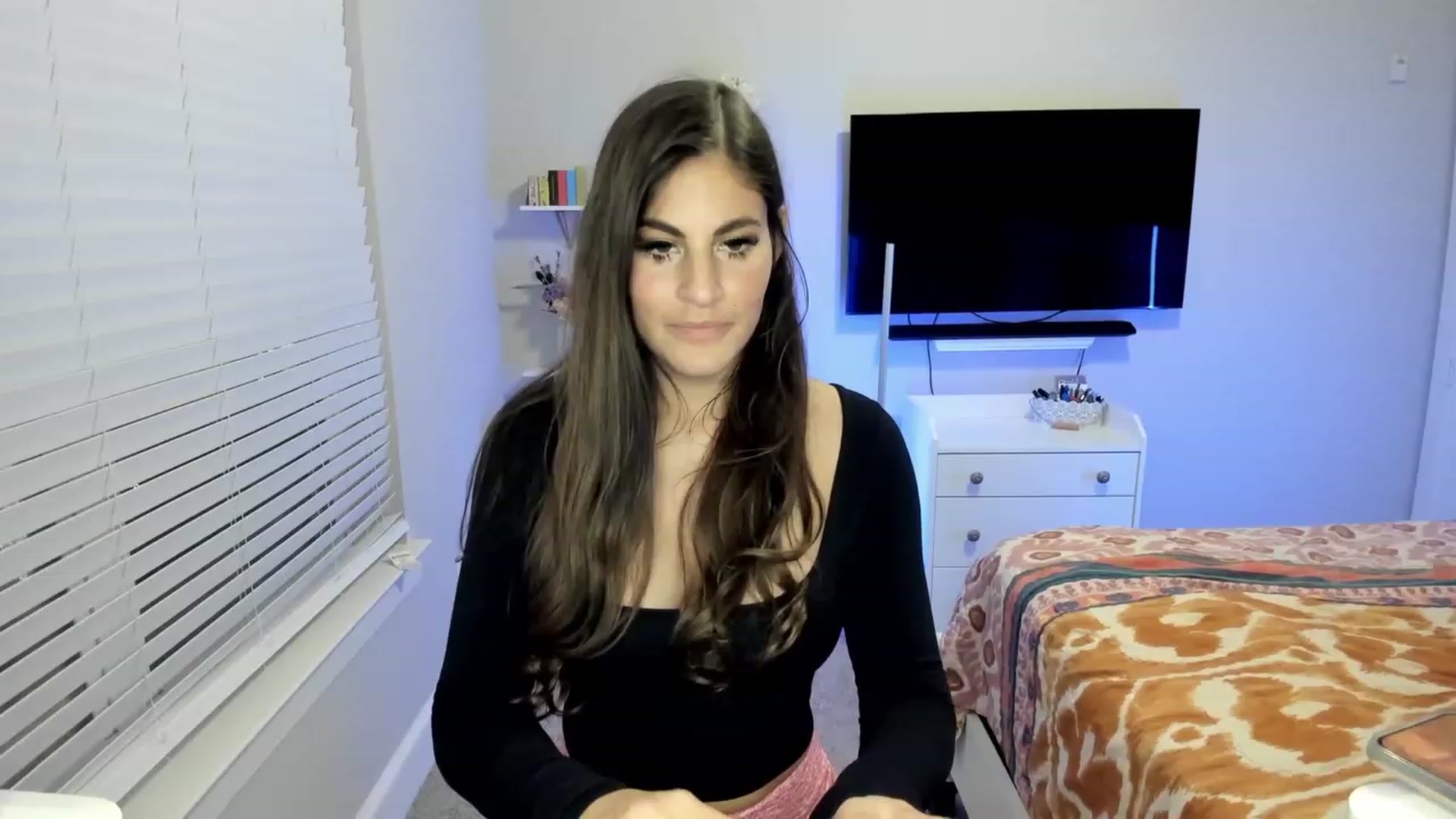 Gallery image thumbnail from MylaBanks's myfreecams stream on, 02/16/2024, 07:19 image 6 of 20