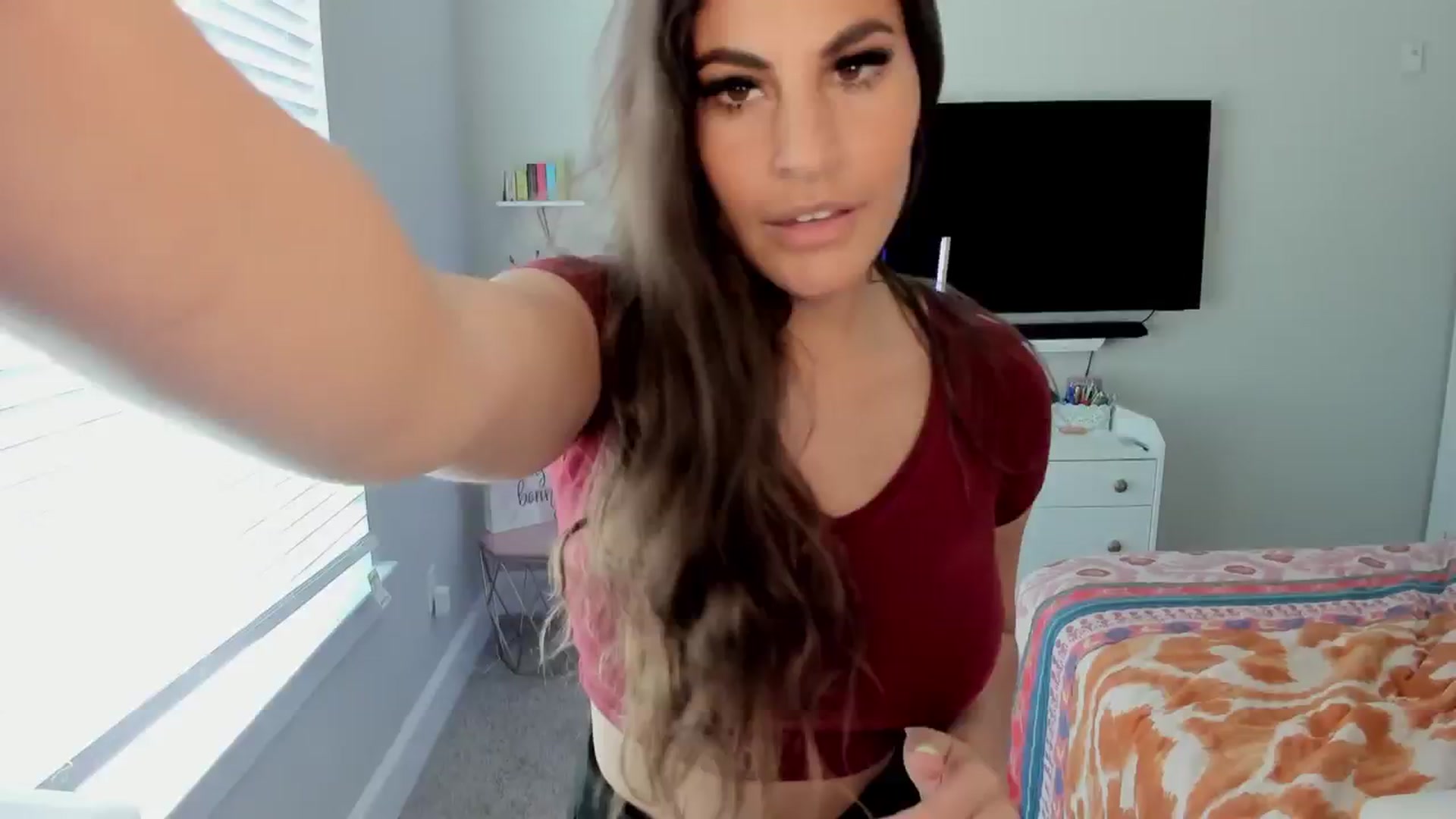 Gallery image thumbnail from MylaBanks's myfreecams stream on, 03/19/2024, 16:37 image 6 of 20