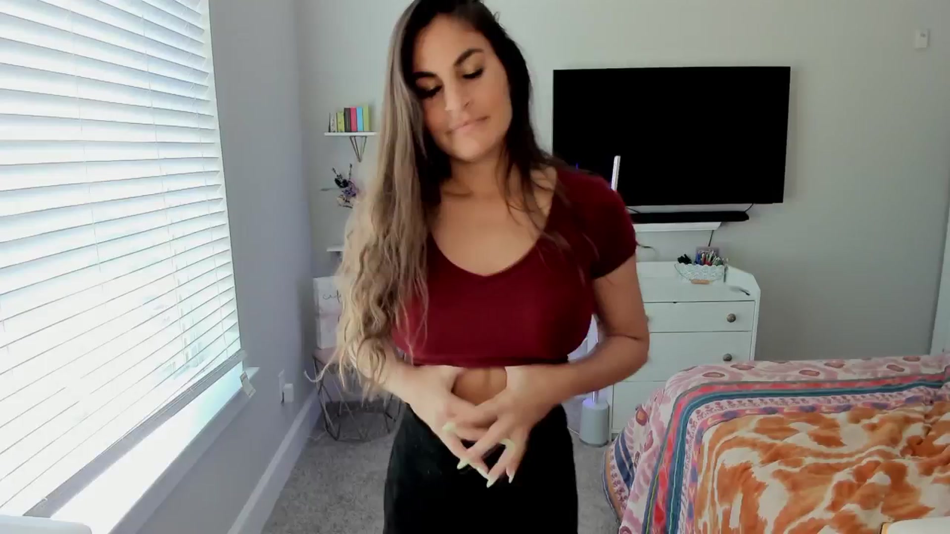Gallery image thumbnail from MylaBanks's myfreecams stream on, 03/19/2024, 16:37 image 5 of 20
