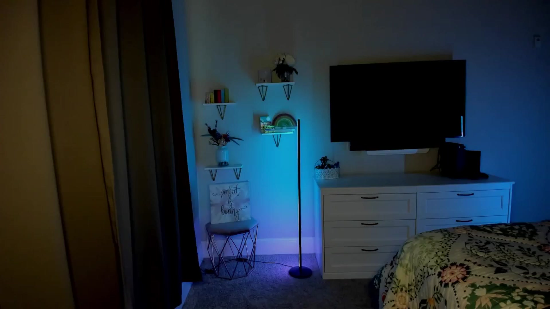 Gallery image thumbnail from MylaBanks's myfreecams stream on, 07/10/2024, 19:18 image 15 of 20