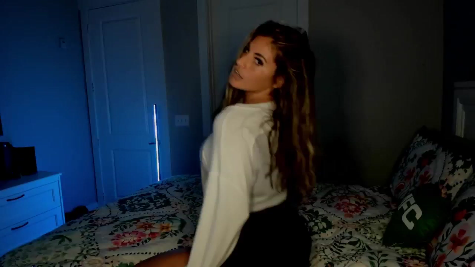 Gallery image thumbnail from MylaBanks's myfreecams stream on, 09/12/2024, 15:18 image 8 of 20