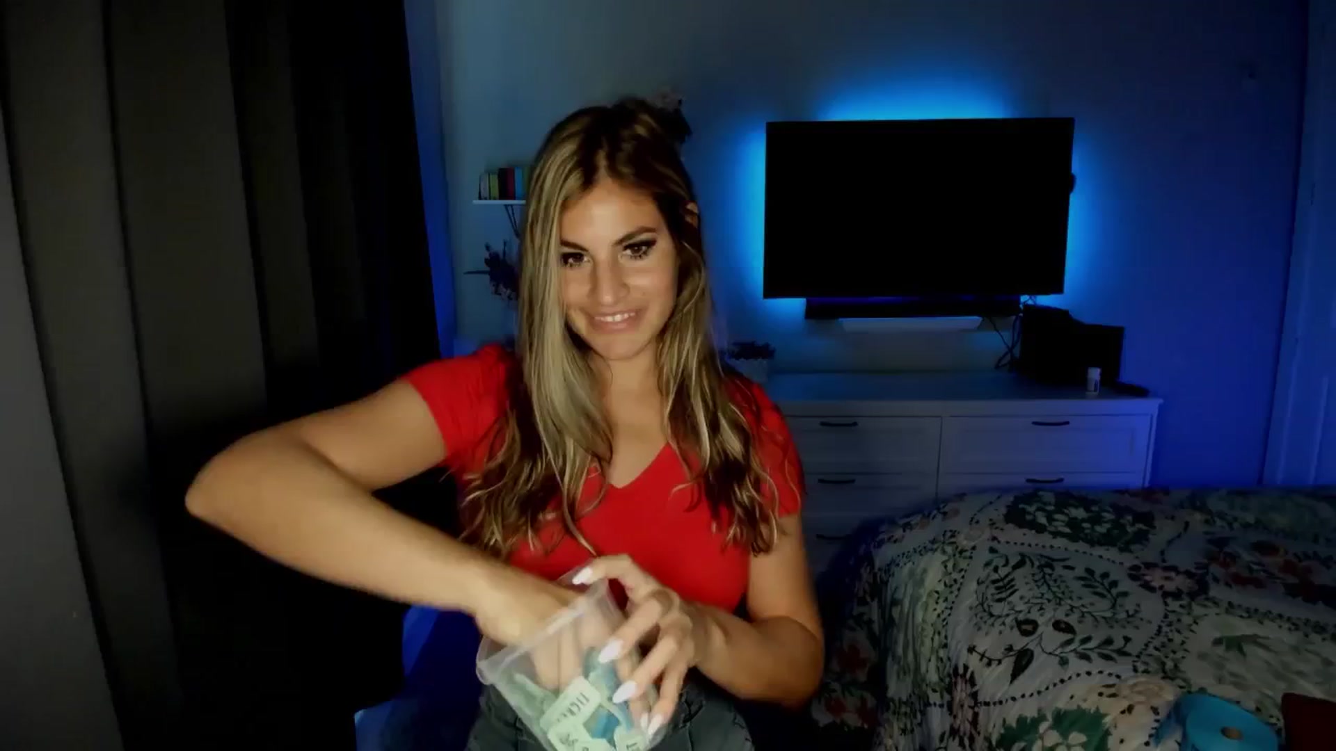 Gallery image thumbnail from MylaBanks's myfreecams stream on, 09/18/2024, 17:53 image 8 of 20