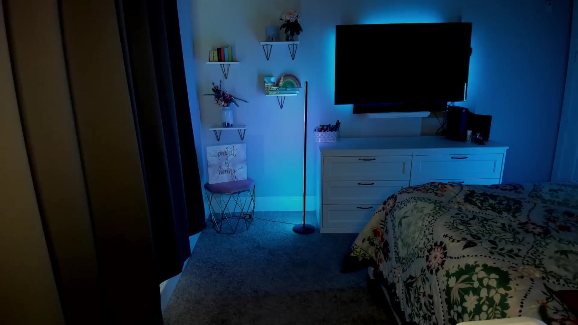 Gallery image thumbnail from MylaBanks's myfreecams stream on, 09/23/2024, 18:41 image 3 of 20