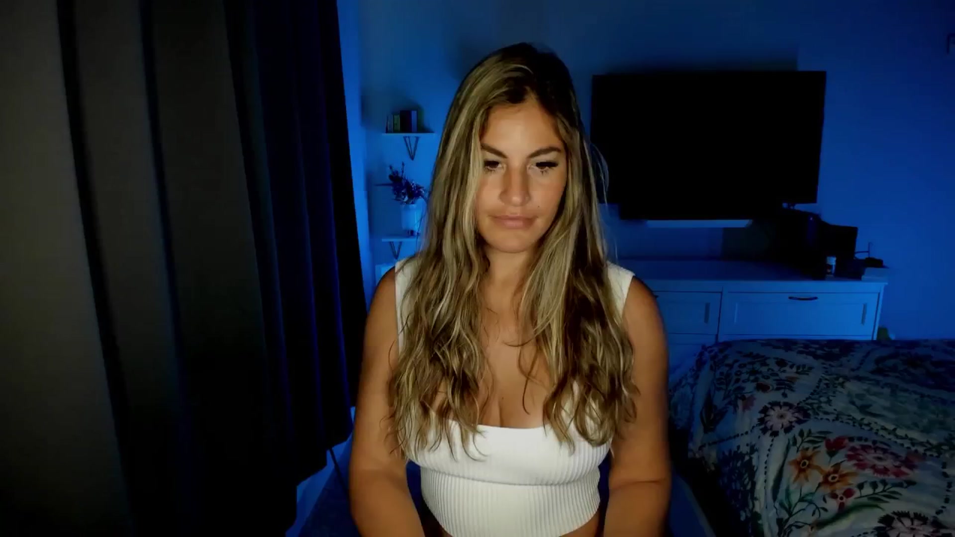 Gallery image thumbnail from MylaBanks's myfreecams stream on, 11/09/2024, 22:43 image 17 of 20