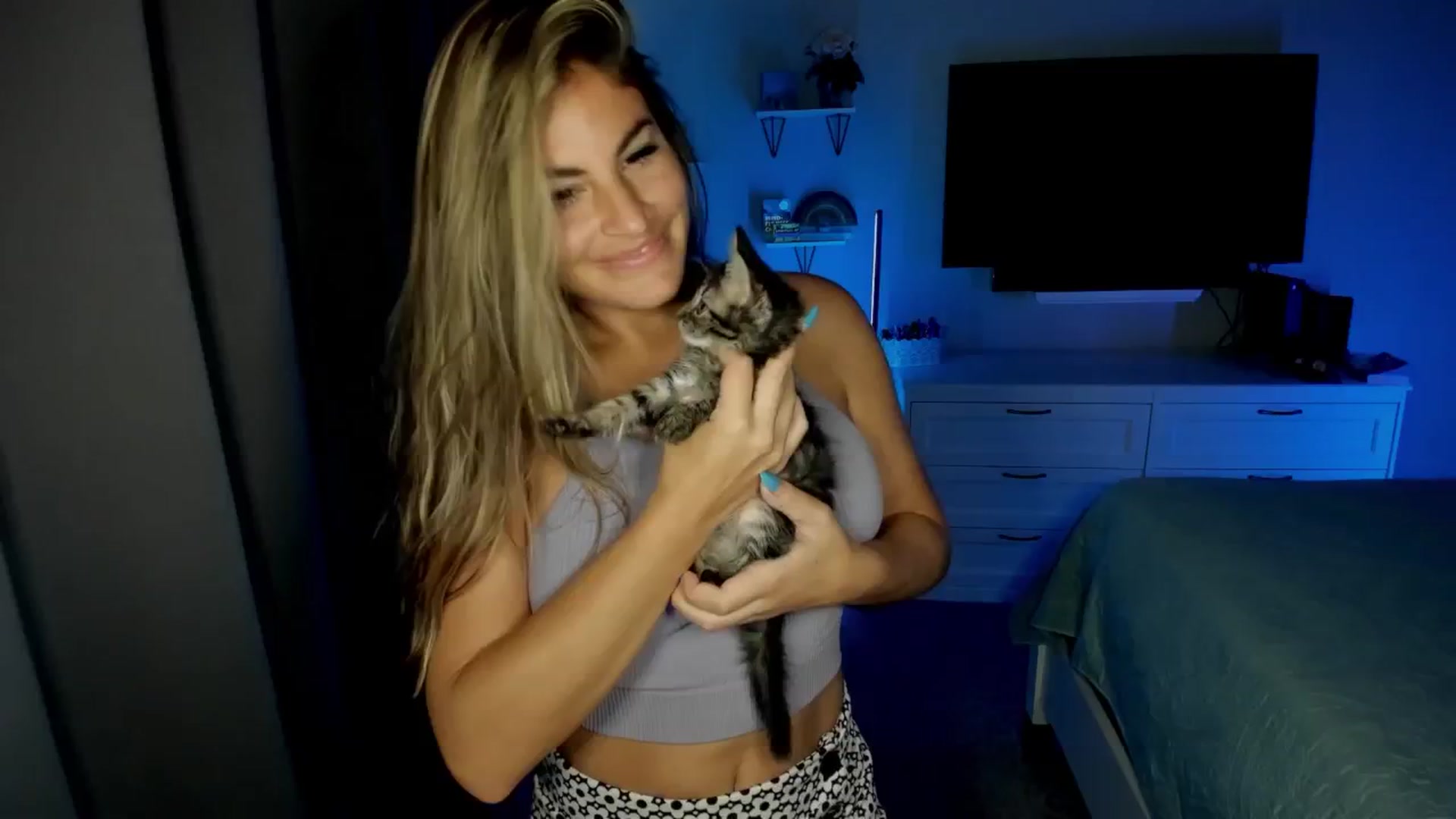 Gallery image thumbnail from MylaBanks's myfreecams stream on, 11/13/2024, 19:20 image 7 of 20