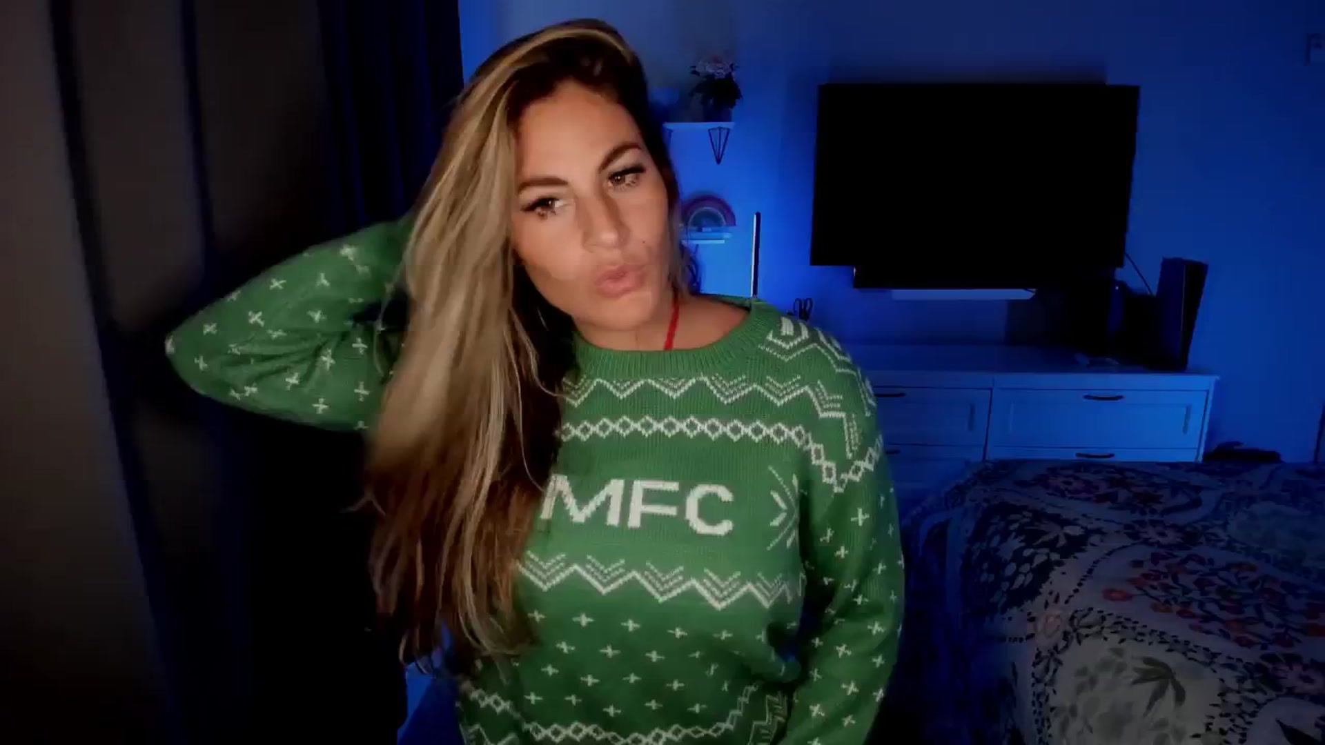 Gallery image thumbnail from MylaBanks's myfreecams stream on, 12/03/2024, 20:04 image 16 of 20