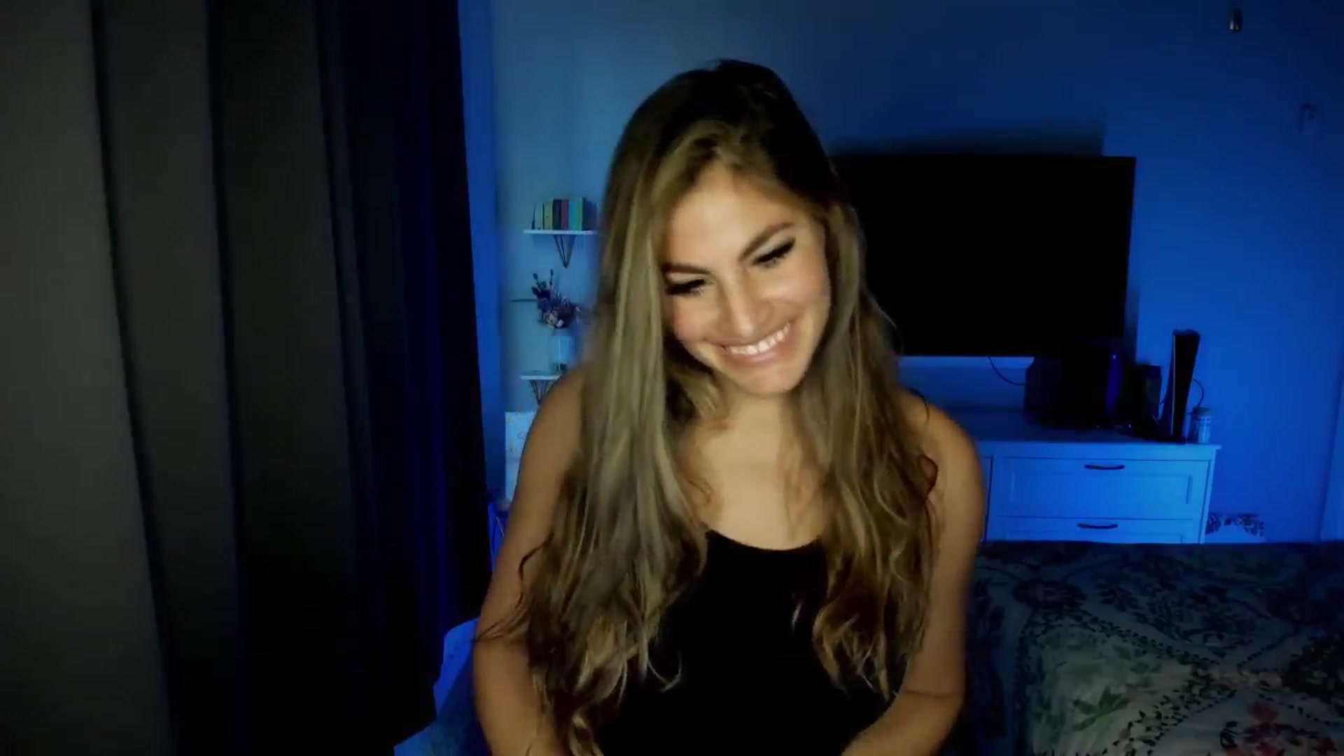 Gallery image thumbnail from MylaBanks's myfreecams stream on, 01/15/2025, 18:53 image 15 of 20