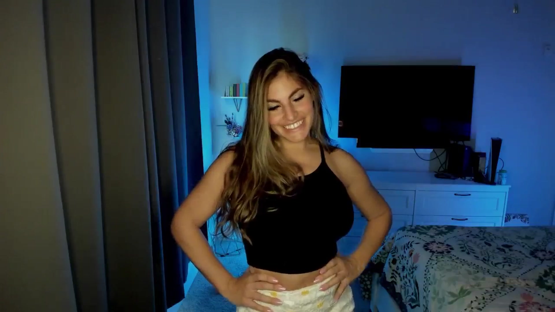 Gallery image thumbnail from MylaBanks's myfreecams stream on, 01/15/2025, 18:53 image 12 of 20