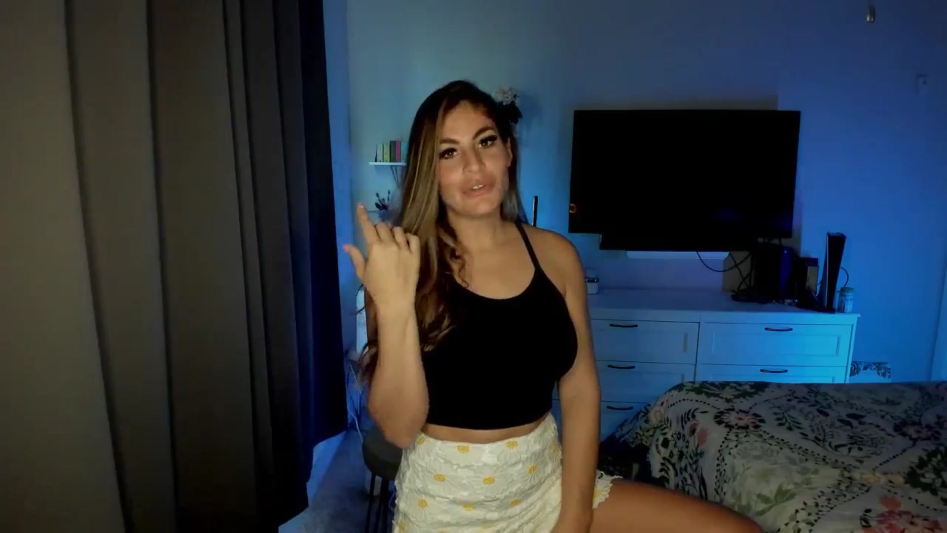 Gallery image thumbnail from MylaBanks's myfreecams stream on, 01/15/2025, 18:53 image 18 of 20