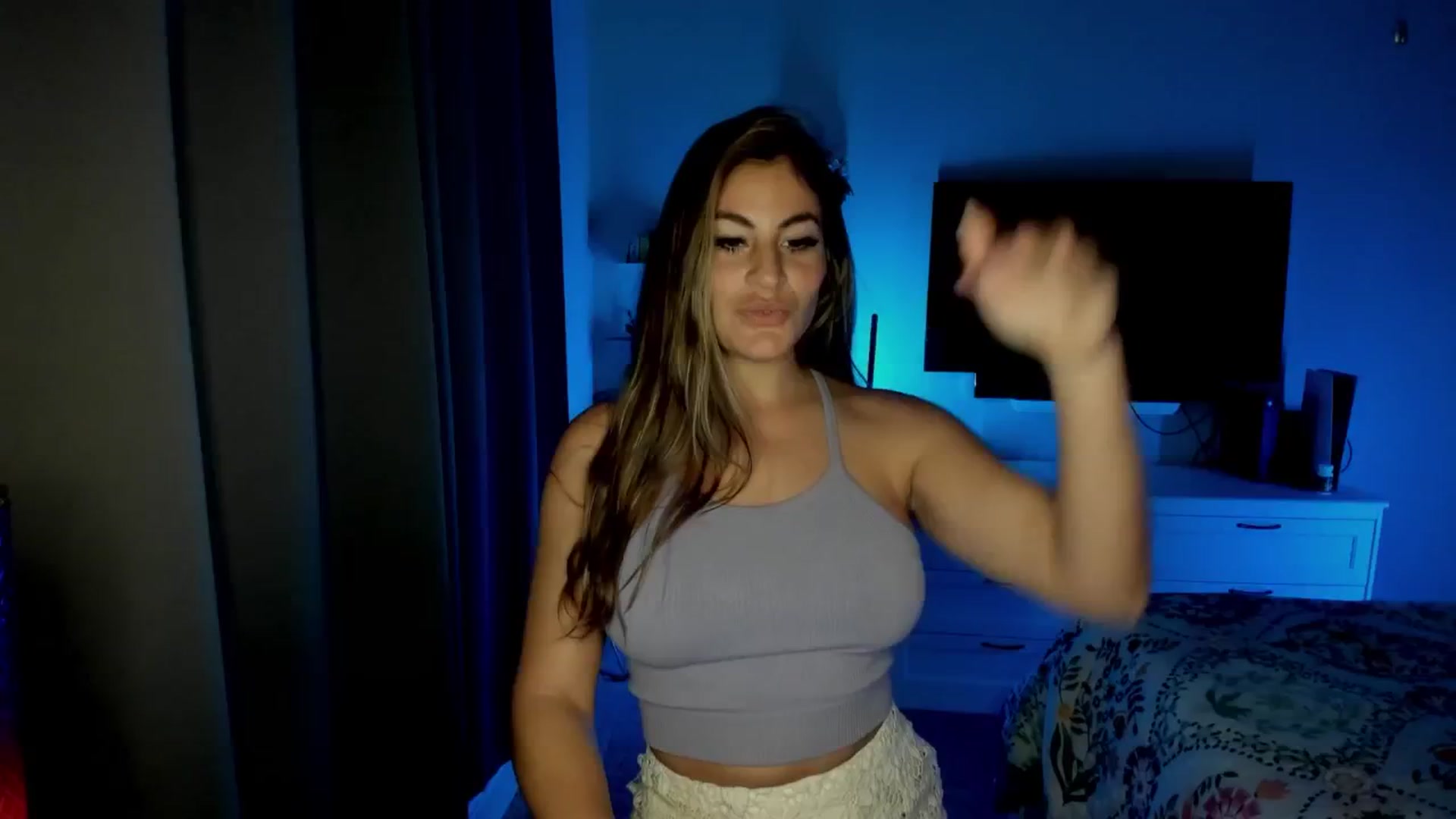 Gallery image thumbnail from MylaBanks's myfreecams stream on, 01/19/2025, 02:34 image 17 of 20