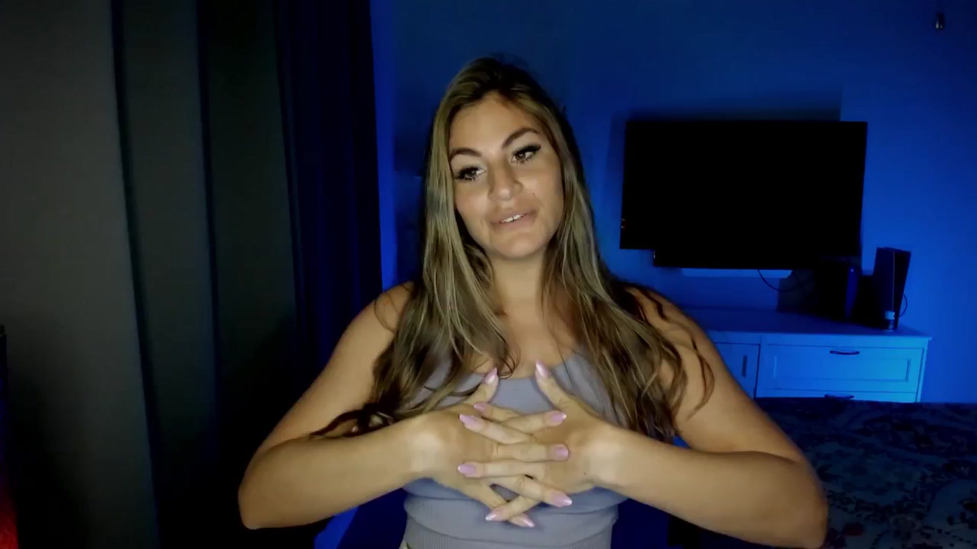 Gallery image thumbnail from MylaBanks's myfreecams stream on, 01/19/2025, 02:34 image 16 of 20