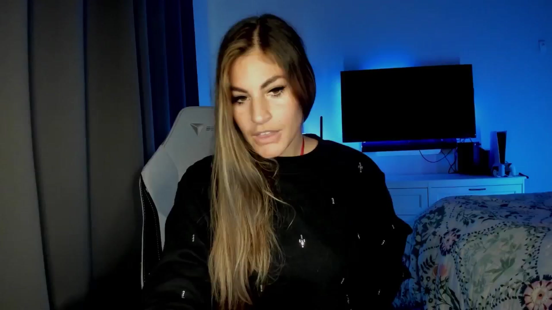 Gallery image thumbnail from MylaBanks's myfreecams stream on, 02/05/2025, 20:32 image 2 of 20