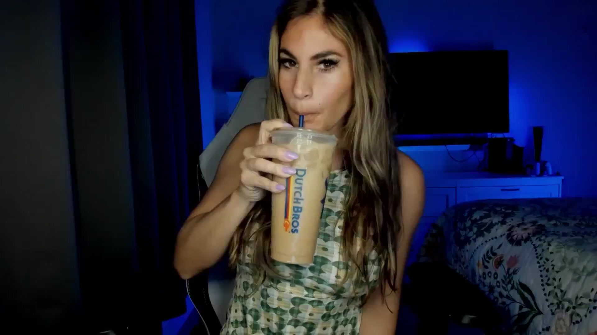 Gallery image thumbnail from MylaBanks's myfreecams stream on, 02/16/2025, 06:36 image 1 of 20