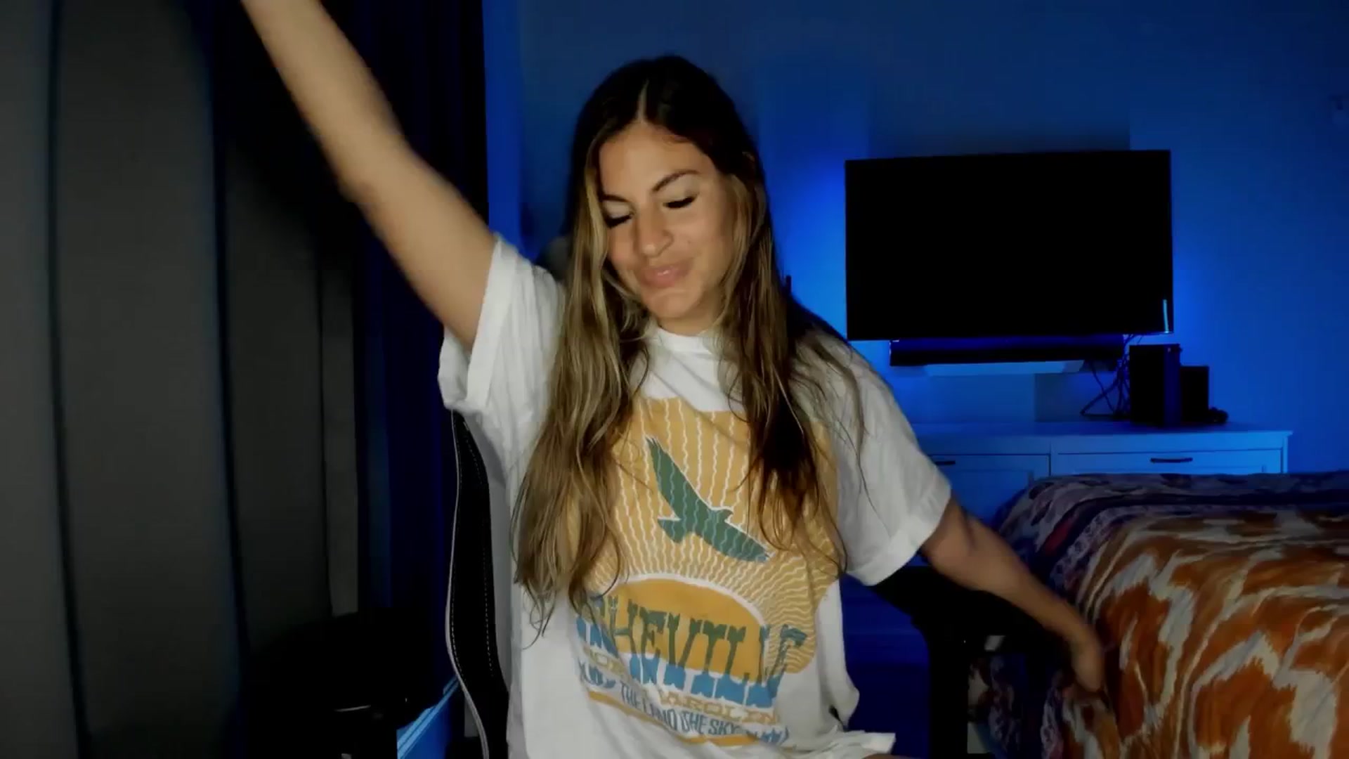 Gallery image thumbnail from MylaBanks's myfreecams stream on, 04/01/2025, 19:36 image 2 of 20