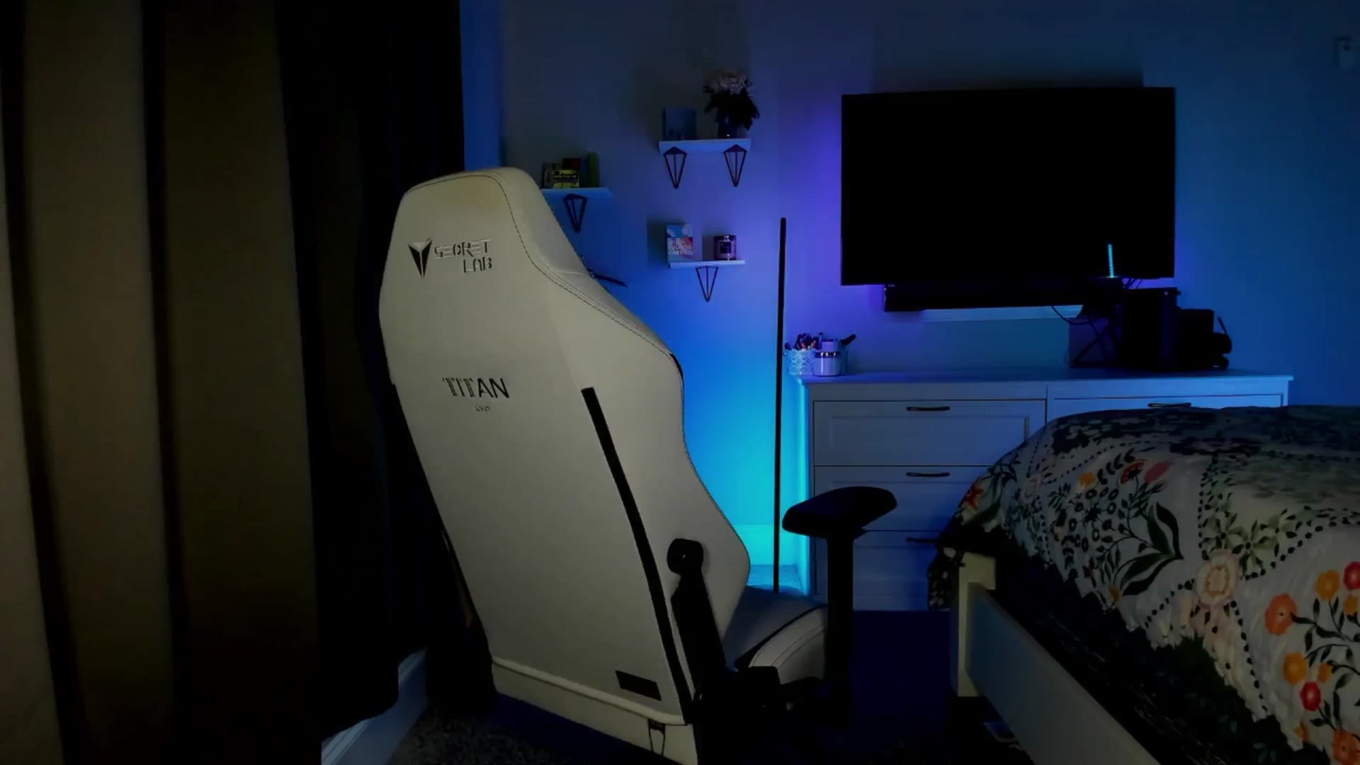 Gallery image thumbnail from MylaBanks's myfreecams stream on, 05/04/2025, 20:13 image 11 of 20