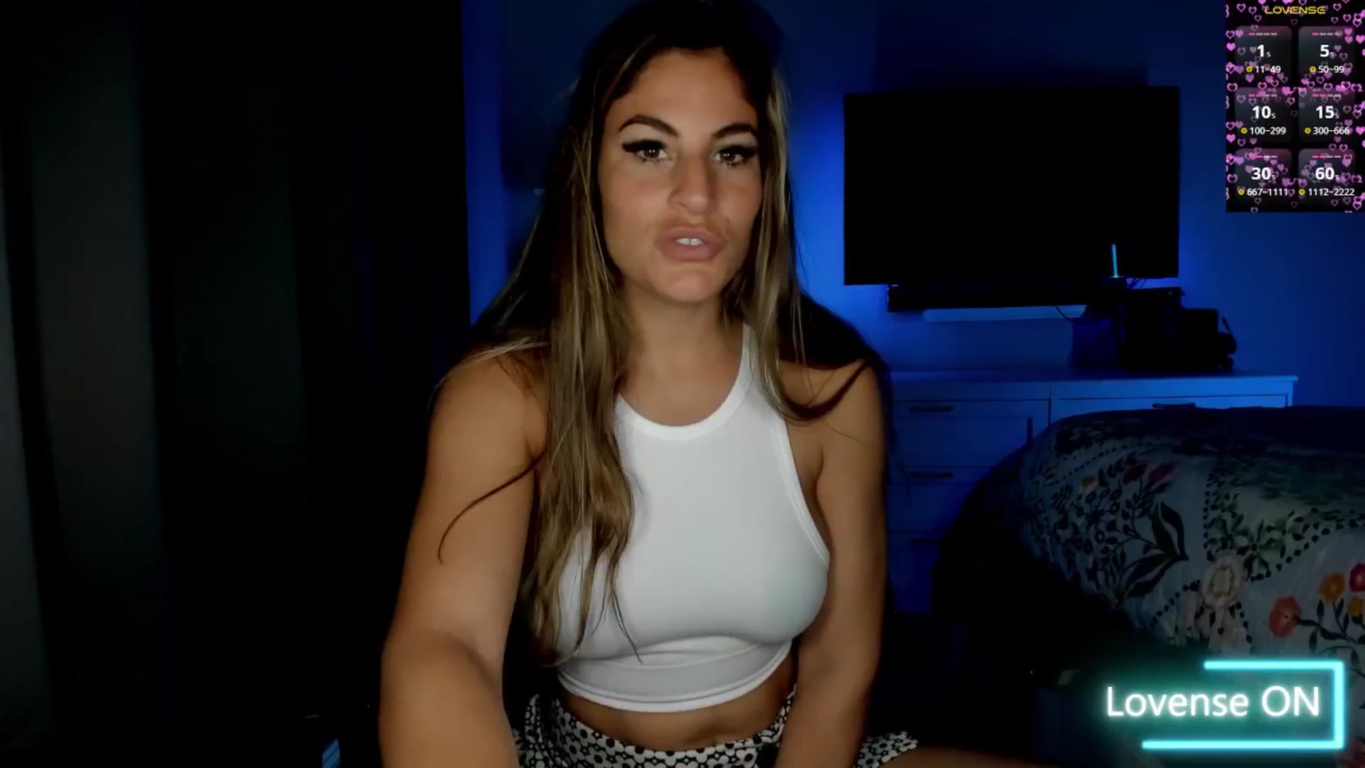 Gallery image thumbnail from MylaBanks's myfreecams stream on, 05/04/2025, 20:13 image 12 of 20