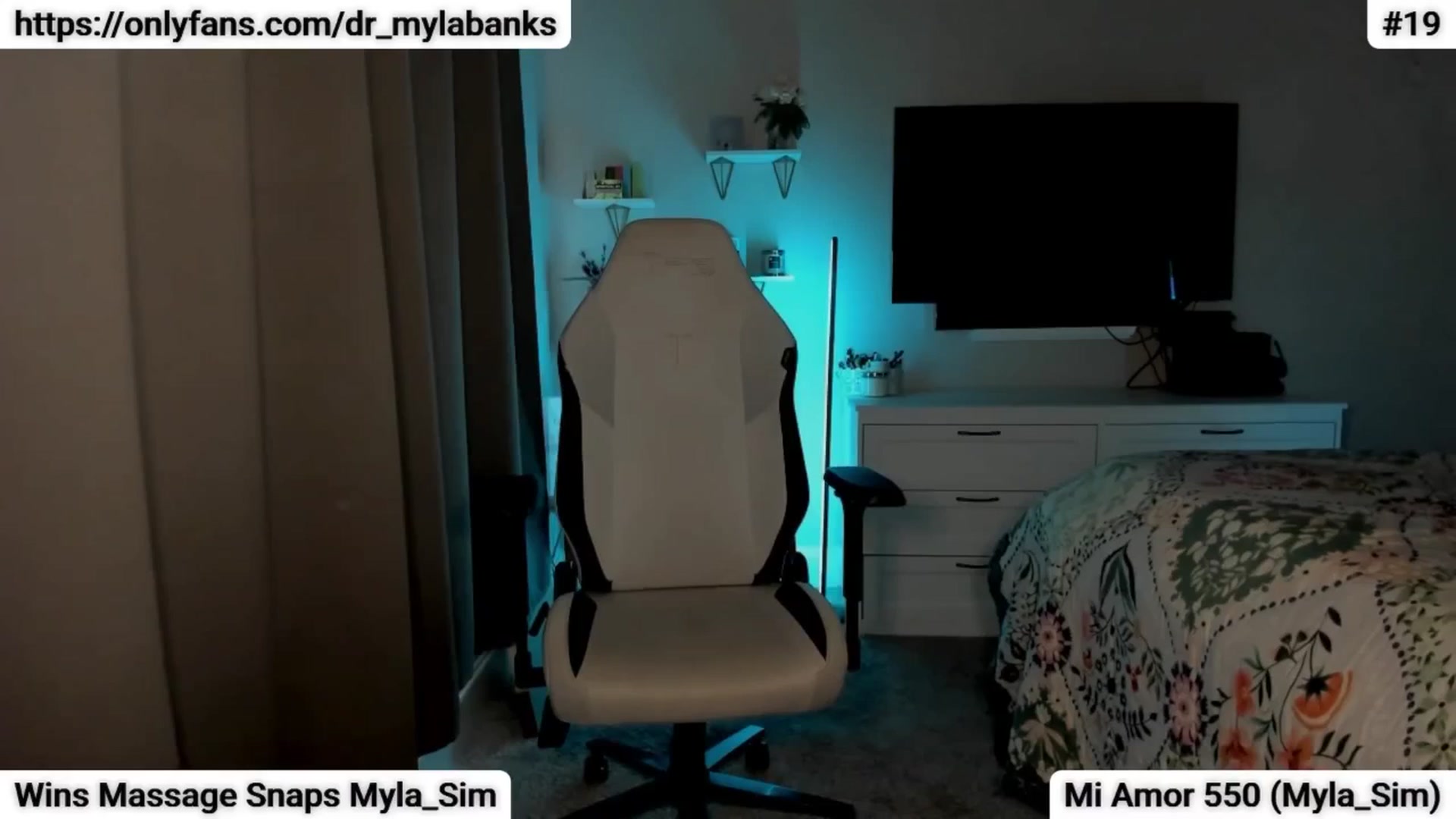 Gallery image thumbnail from MylaBanks's myfreecams stream on, 05/28/2025, 20:28 image 3 of 20