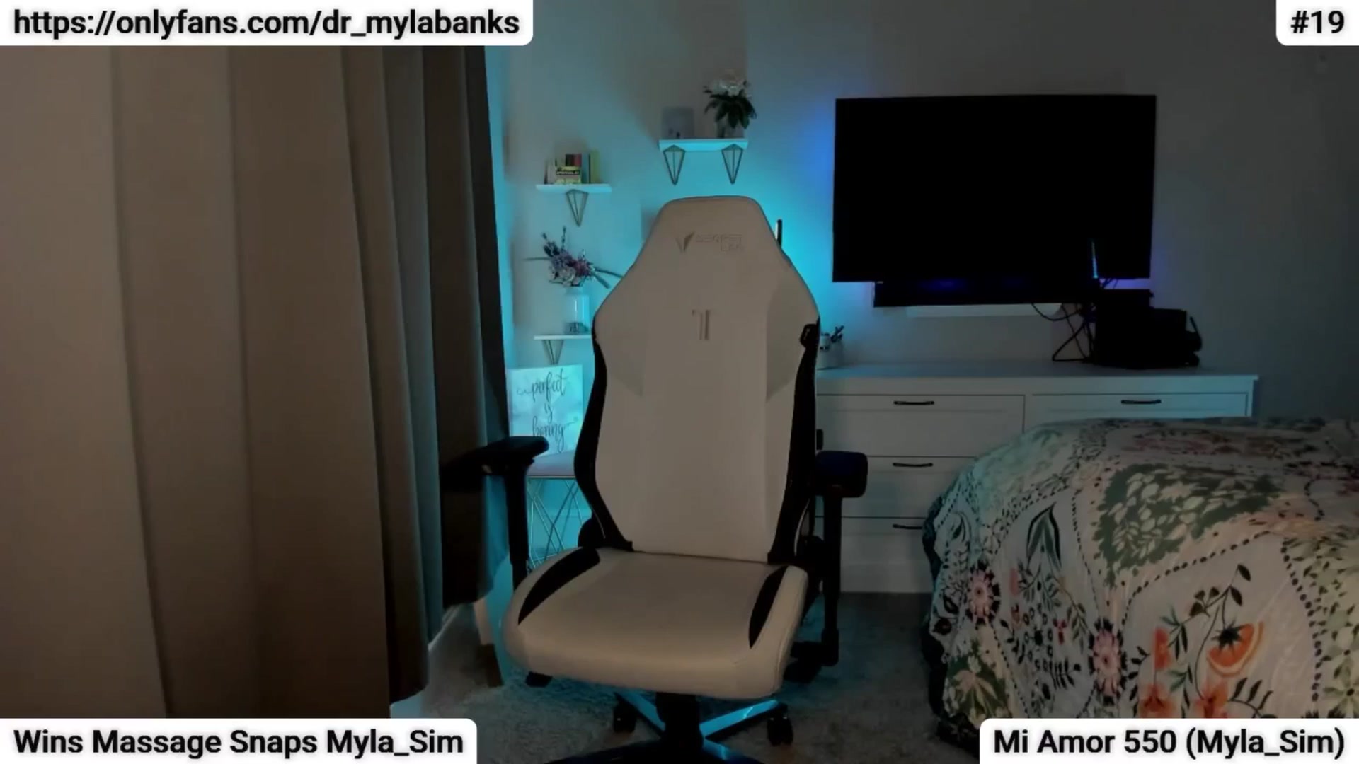Gallery image thumbnail from MylaBanks's myfreecams stream on, 05/28/2025, 20:28 image 10 of 20